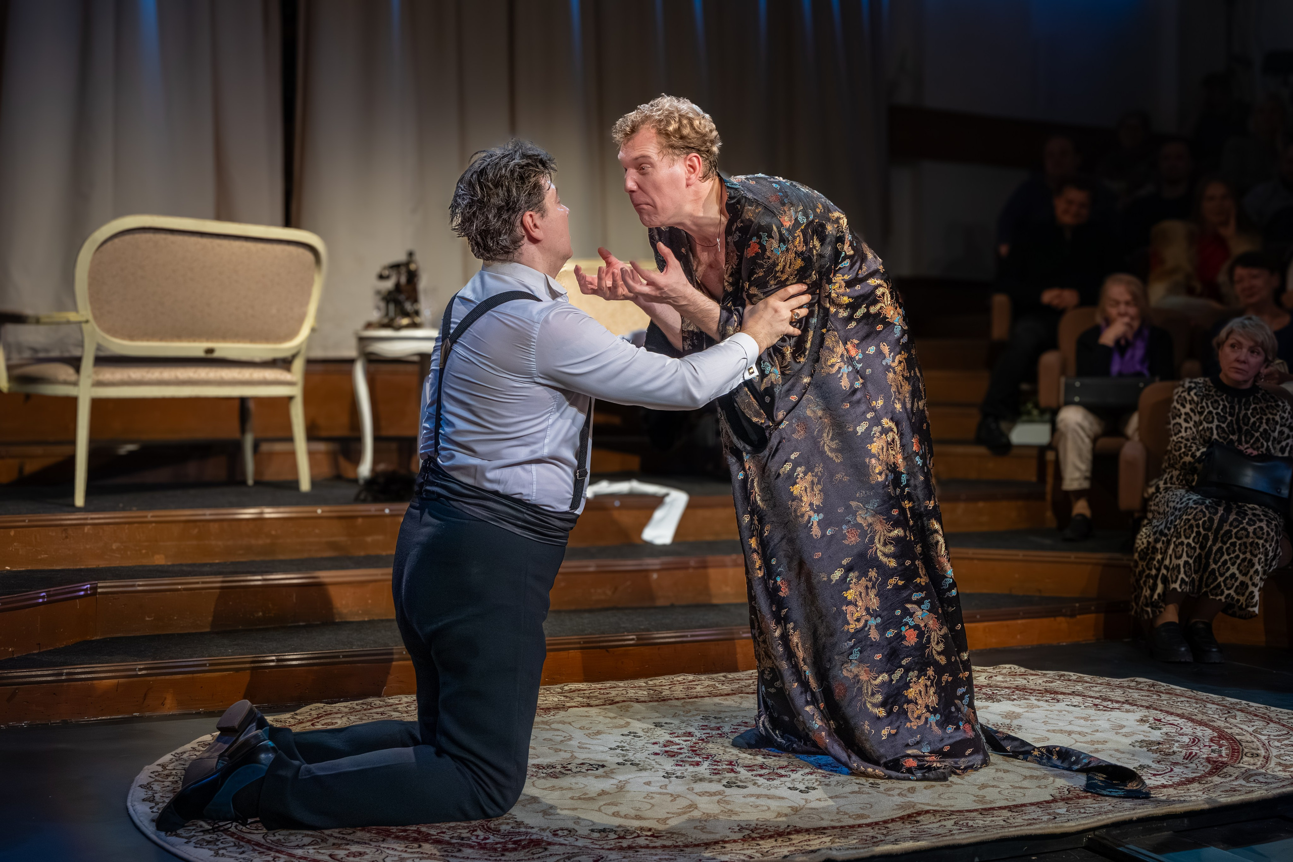 Театр Сфера: Гнездо перелётных птиц (100-й спекталь). Сайт фотографа Сергея Абрамова