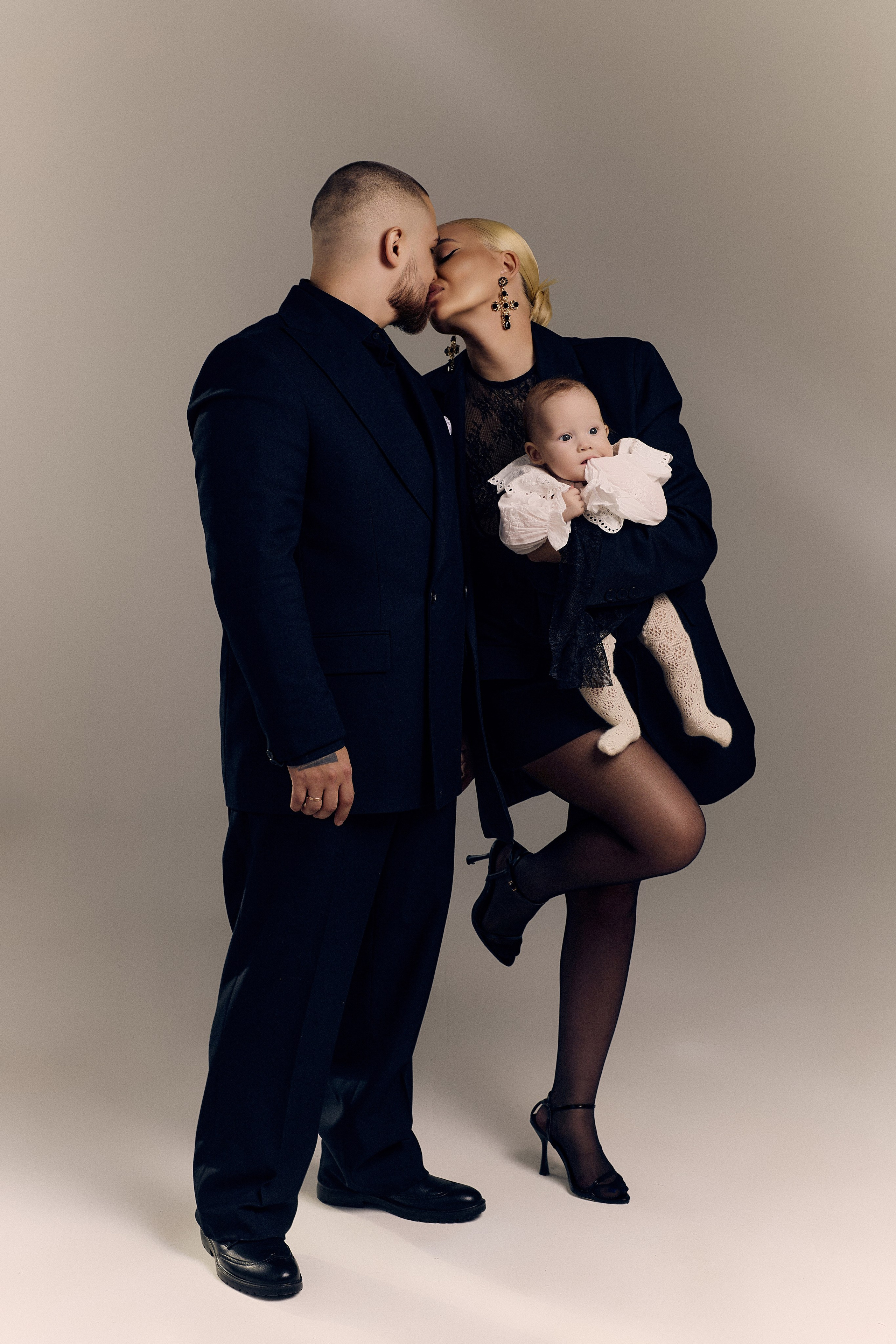 ANASTASIA & ANDREY & AVRORA. Ася Солопова, фотограф Тюмень