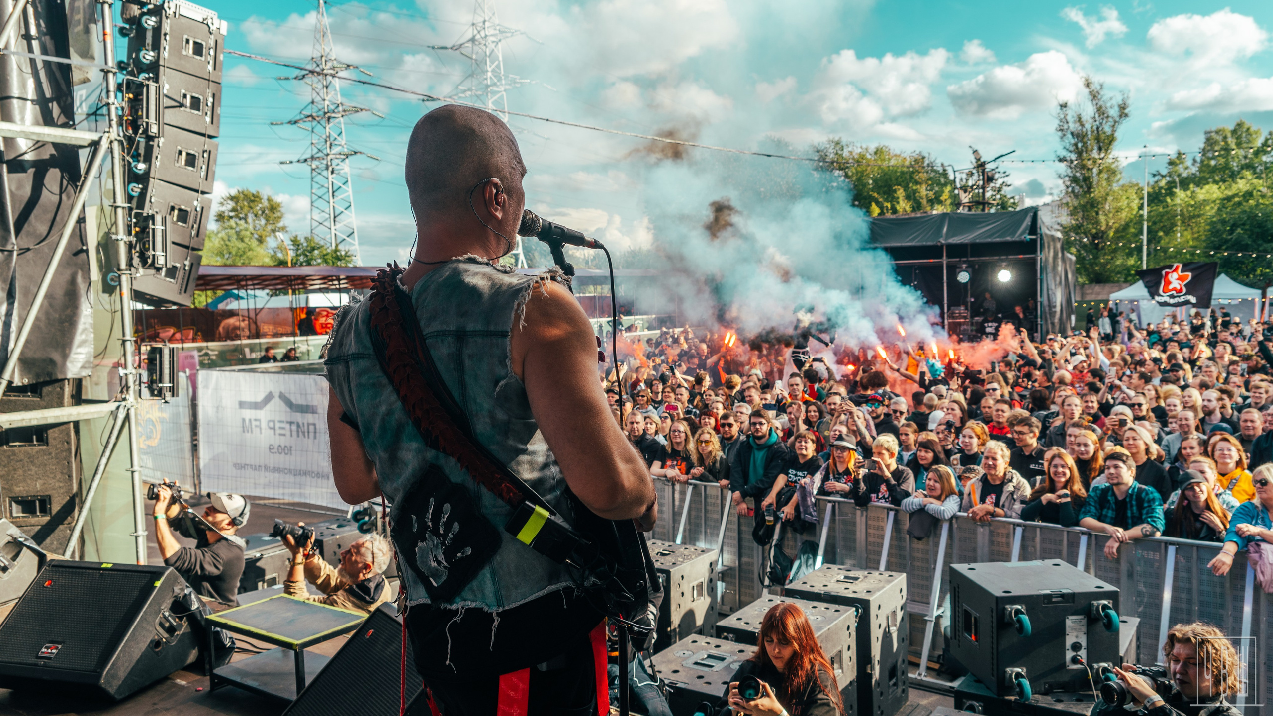 Живой! 2025, День Второй. Человек в Шляпе