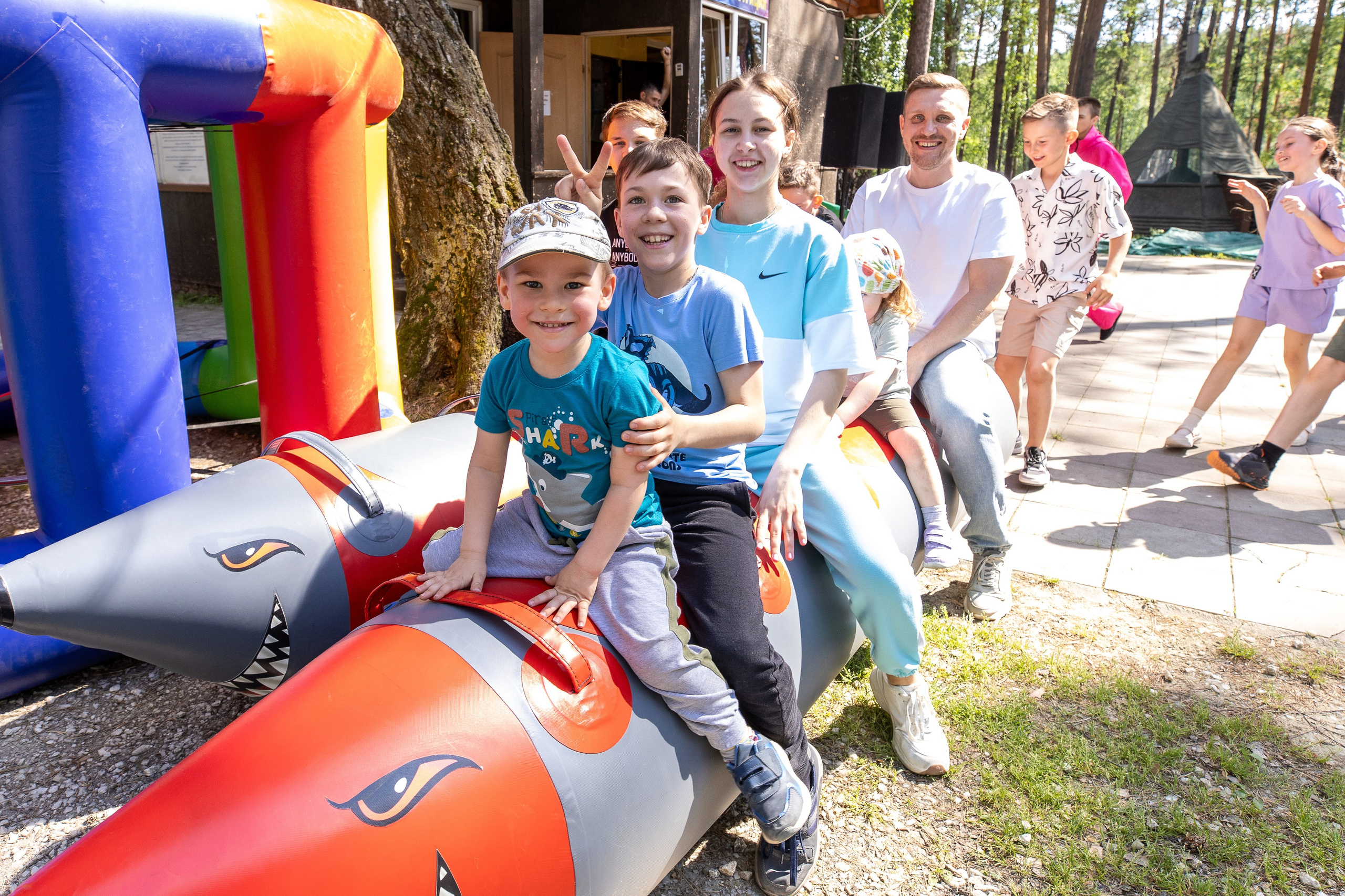 Фото и видео на выпускной в школе и детском саду. Свадебный, семейный видеограф и фотограф в Екатеринбурге Николай Рыков
