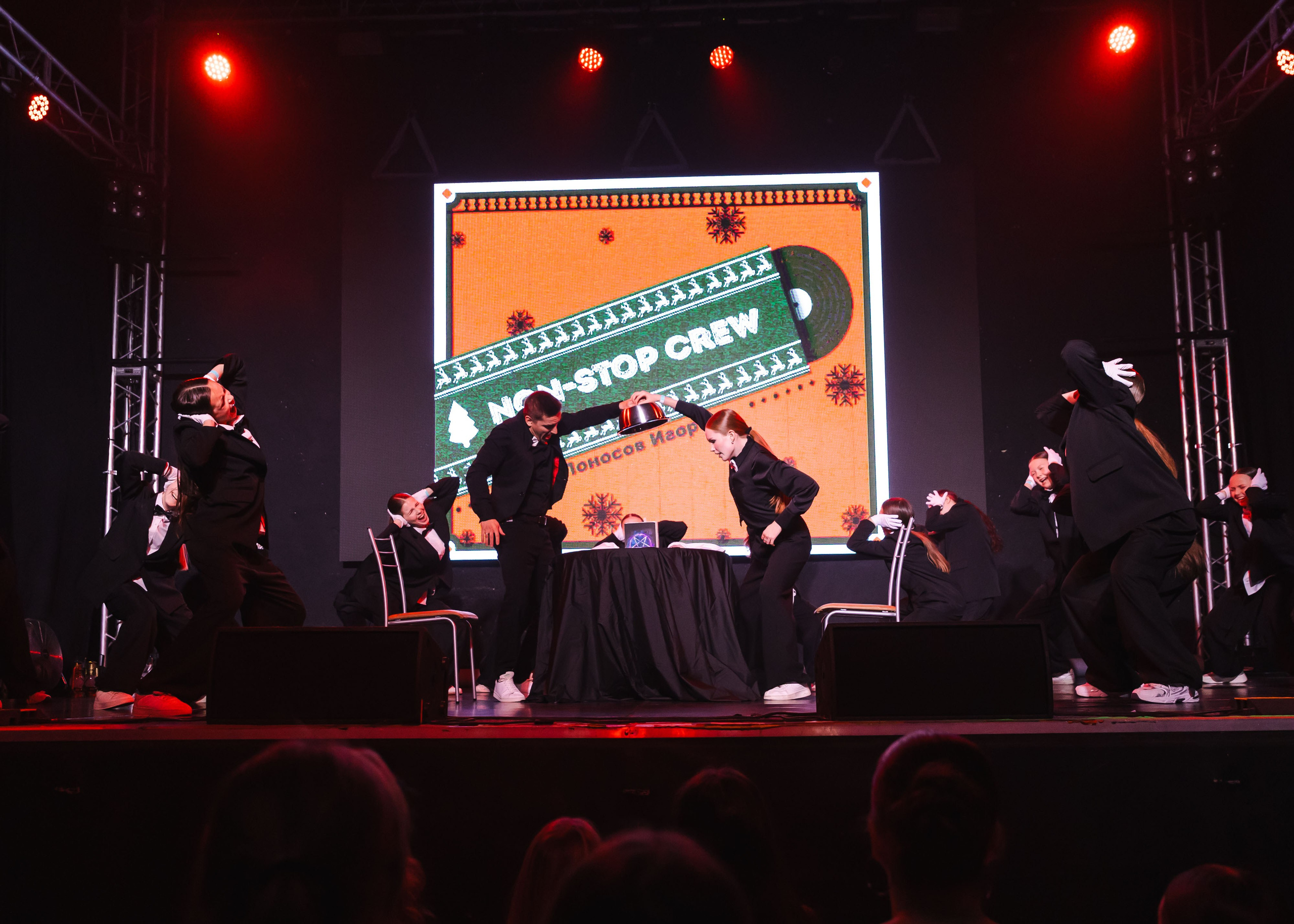 21.12.2025 Новогодняя Тусовка Non Stop. ФОТОГРАФ ВИНОГРАДОВА ДАРЬЯ