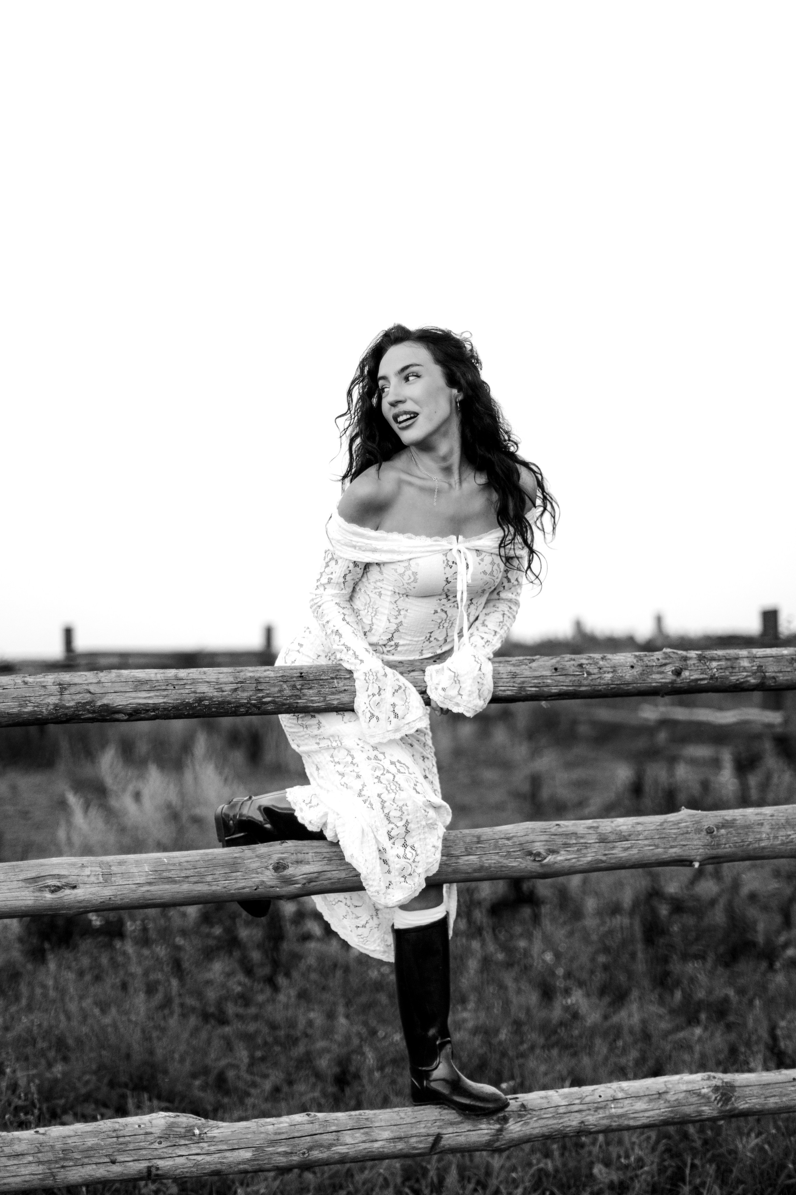 DIANA. ABRAZ