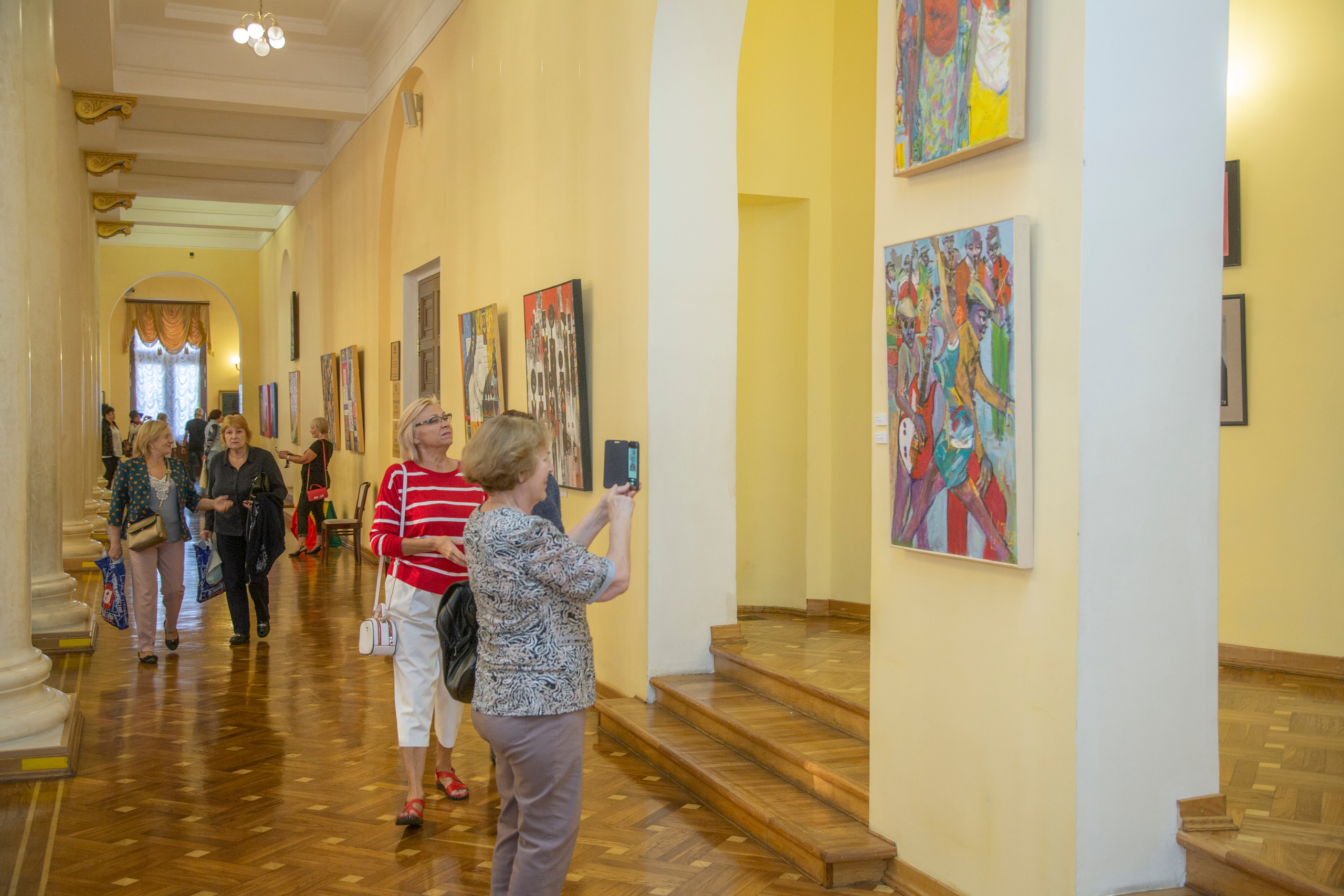 Открытие выставки современного искусства Африки в Зимнем театре г. Сочи. Фотограф в Сочи Юрий Шептаев