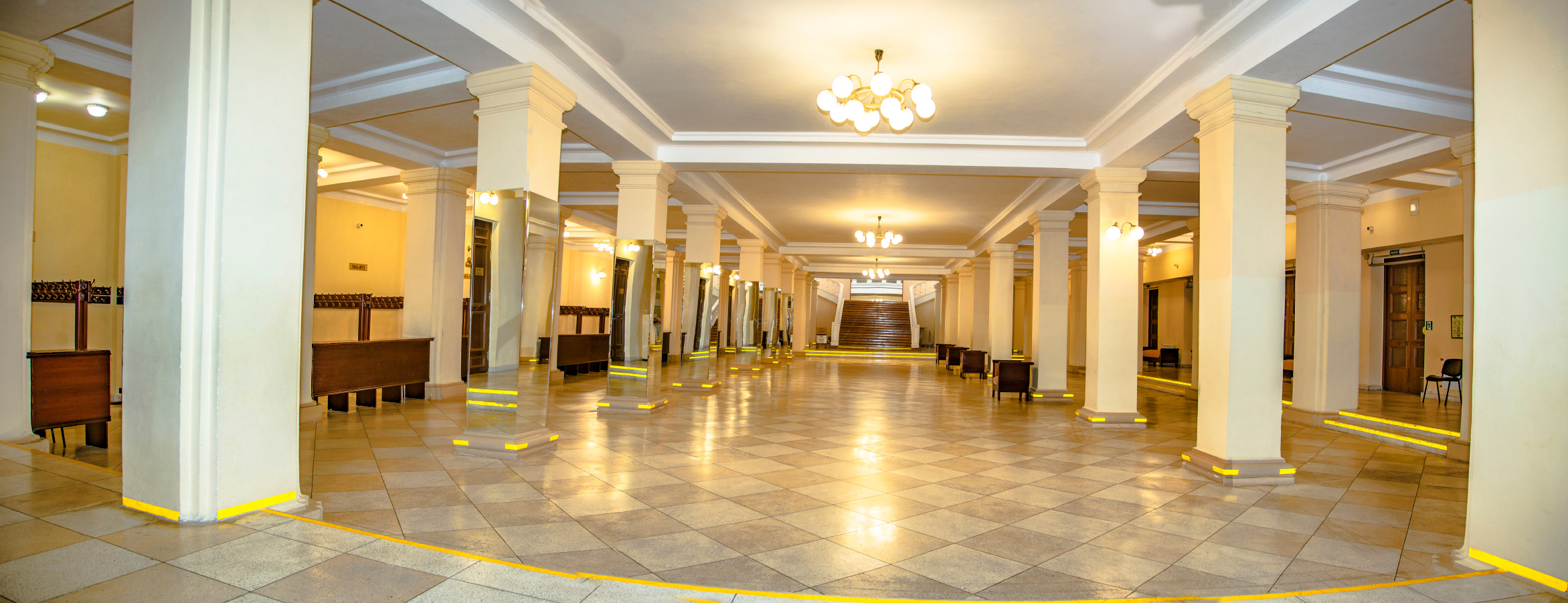 Интерьеры Зимнего театра. Фотограф в Сочи Юрий Шептаев