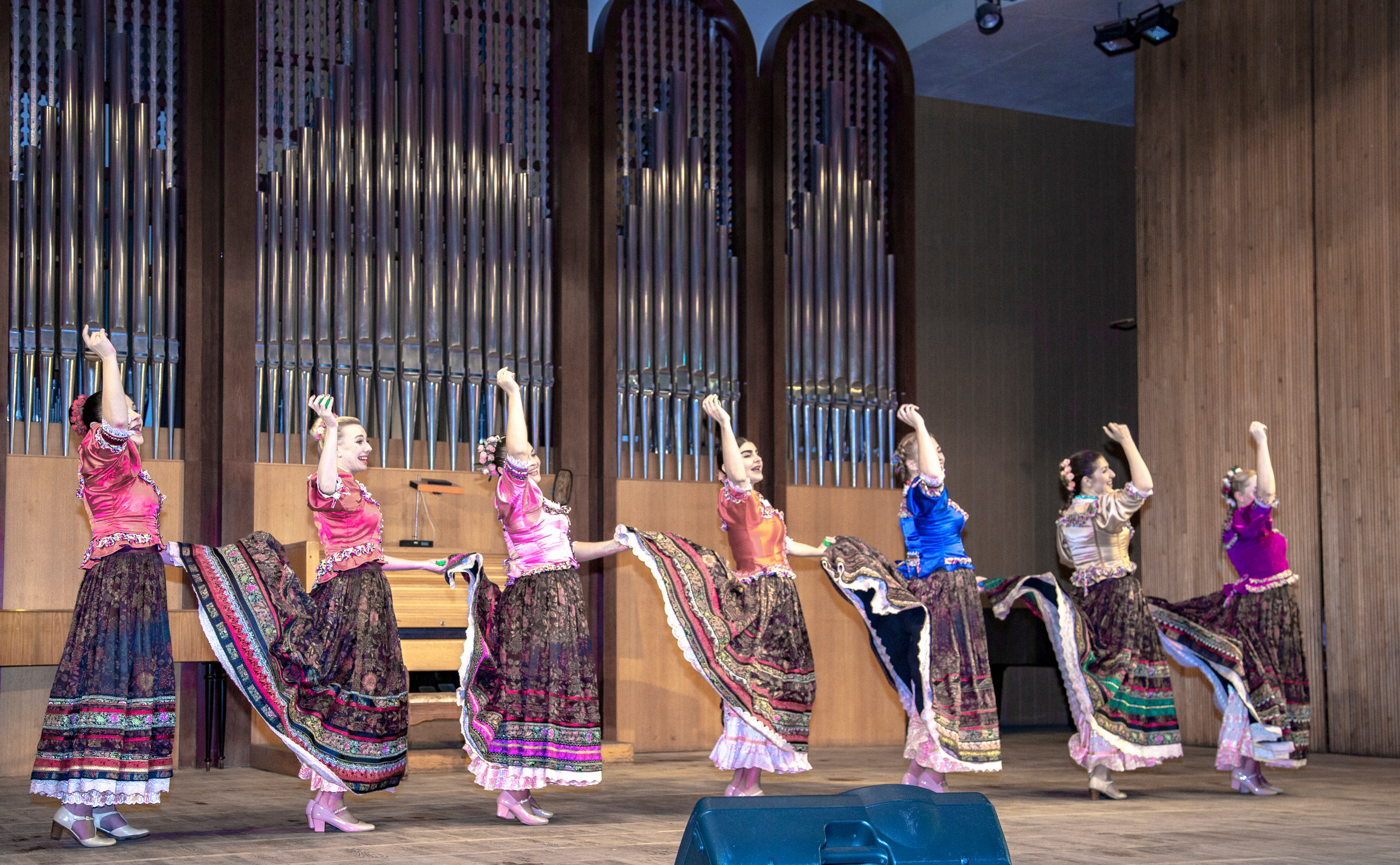Ансамбль Любо г. Сочи сольный концерт. Фотограф в Сочи Юрий Шептаев