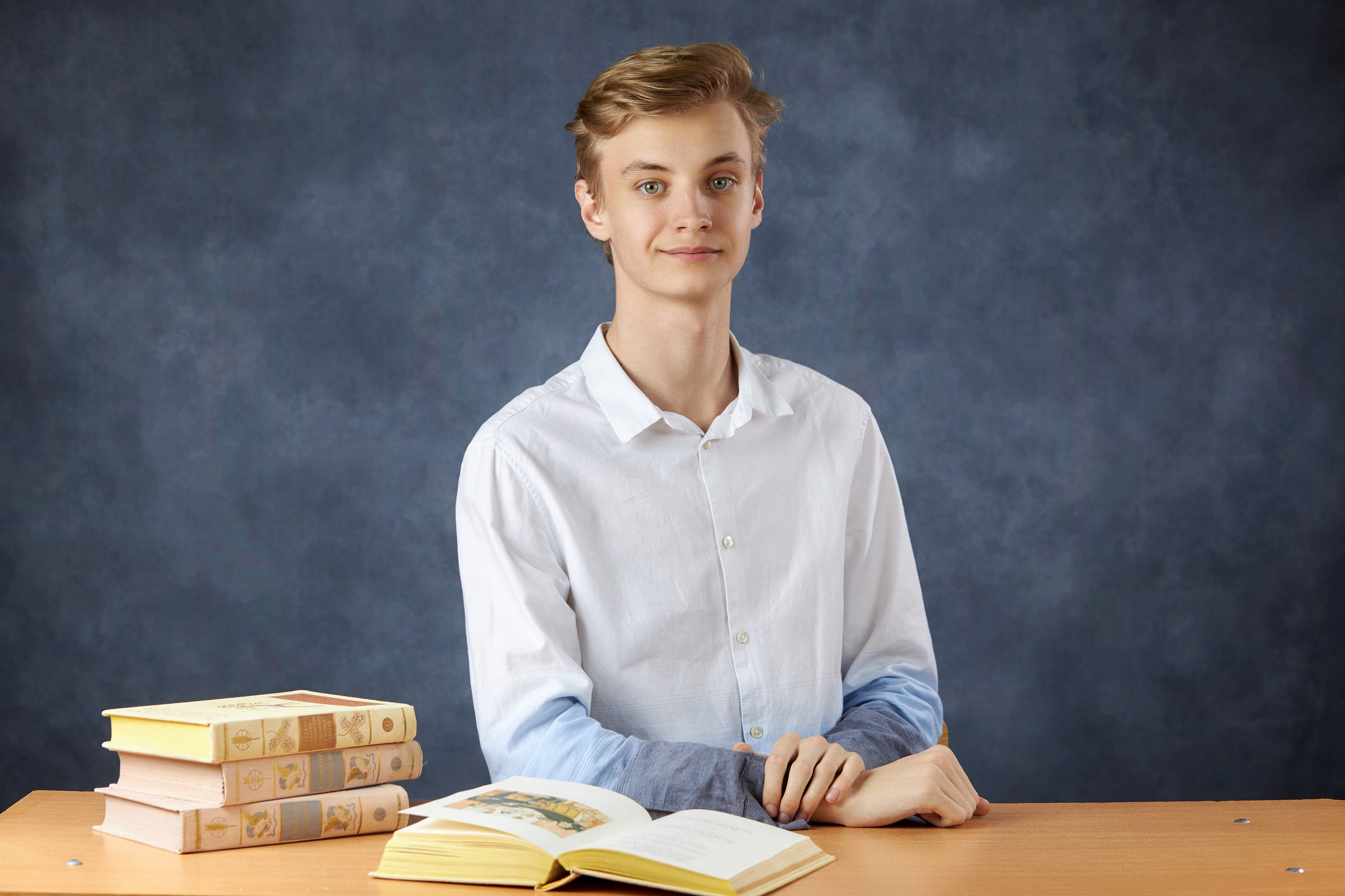 Старшие портреты. Школьный фотограф Леонова Наталия