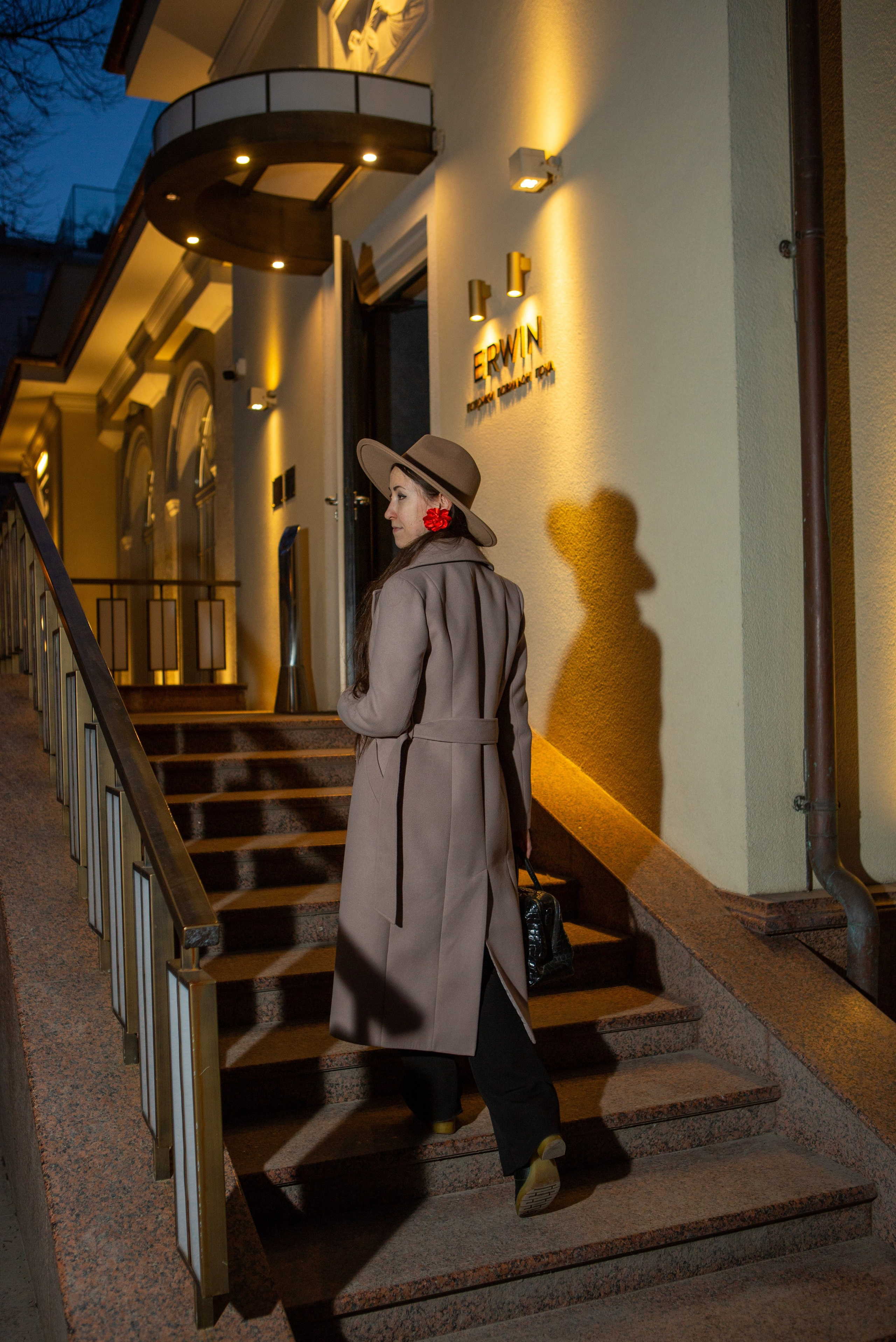 Светлана. Фотопрогулка на Патриарших прудах. Репортажный, семейный, свадебный, портретный фотограф