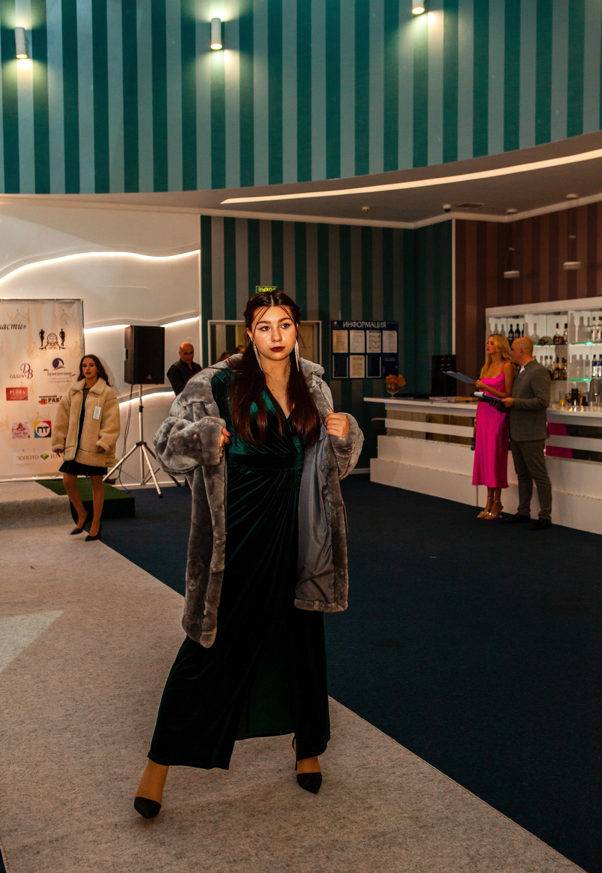 Королева Калужской области. Репортажный, семейный, свадебный, портретный фотограф