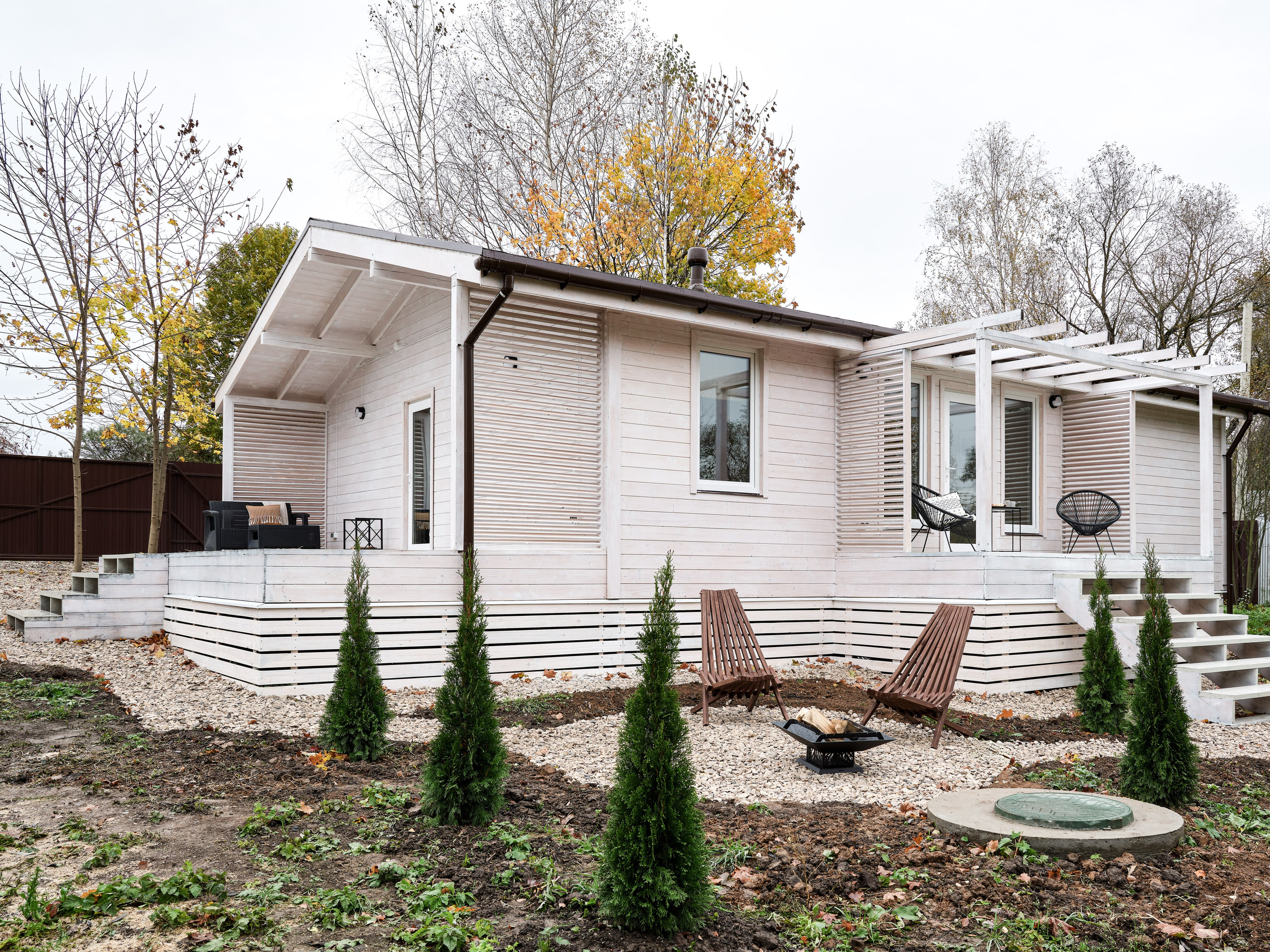 Уютный загородный дом в стиле барнхаус. Интерьерный фотограф Константин Пырьев