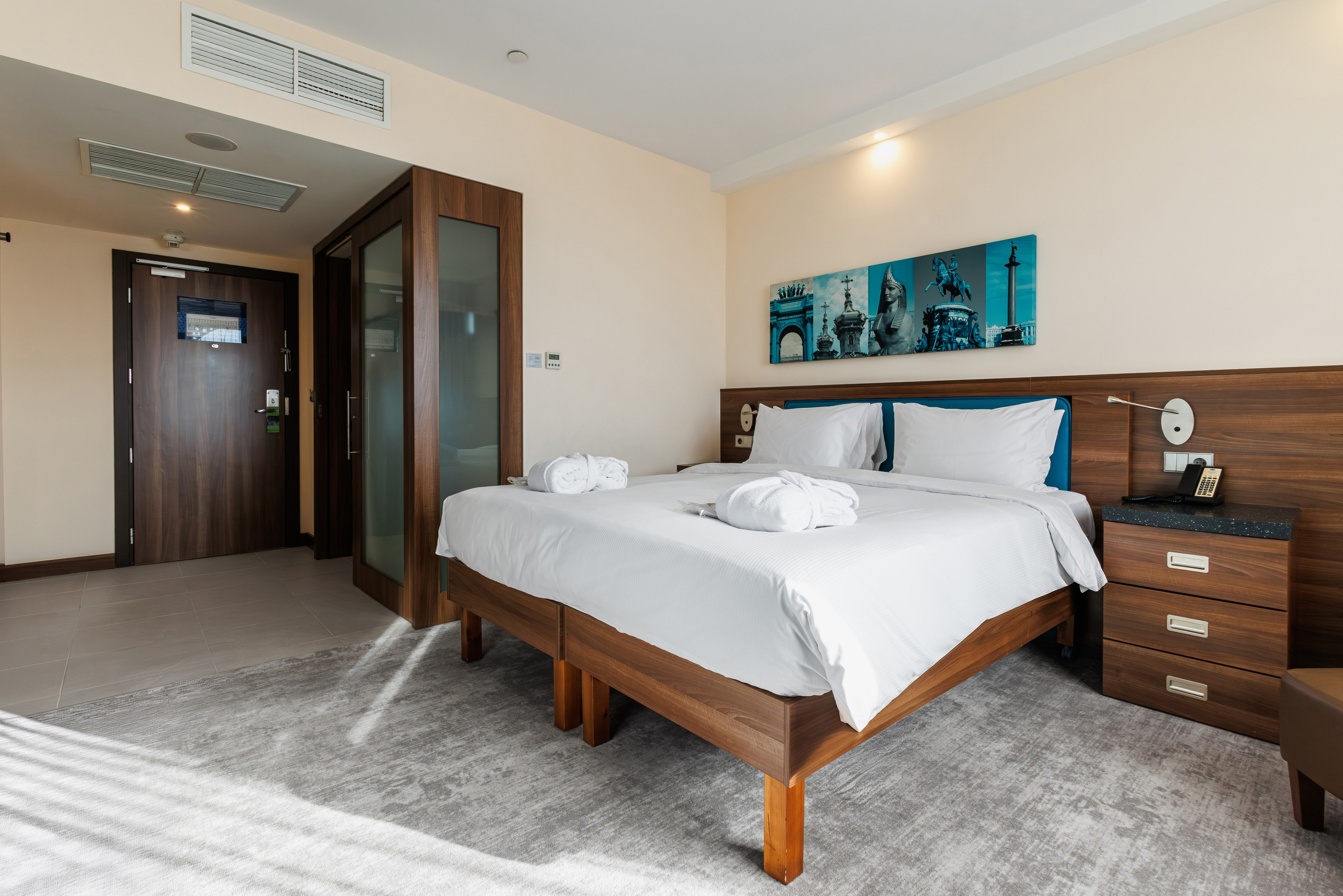 Hampton by Hilton Saint Petersburg ExpoForum 3*. Коммерческий фотограф в Санкт-Петербурге | Фуд, интерьерная и рекламная съемка | Влад Жолудев