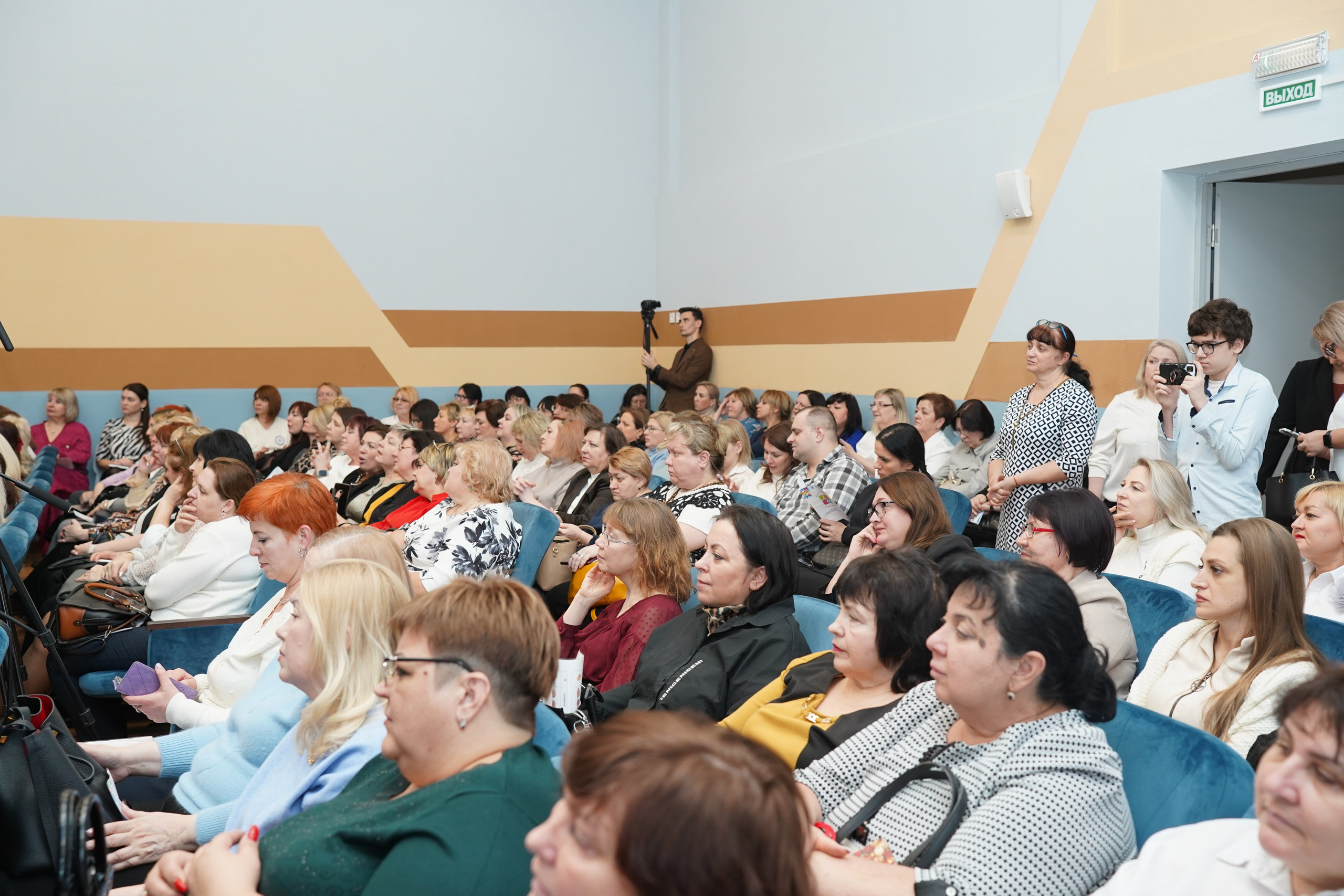 Мероприятие. MEMENTO.Выпускные альбомы, школьные, юбилейные и другие книги. Ростов-на-Дону