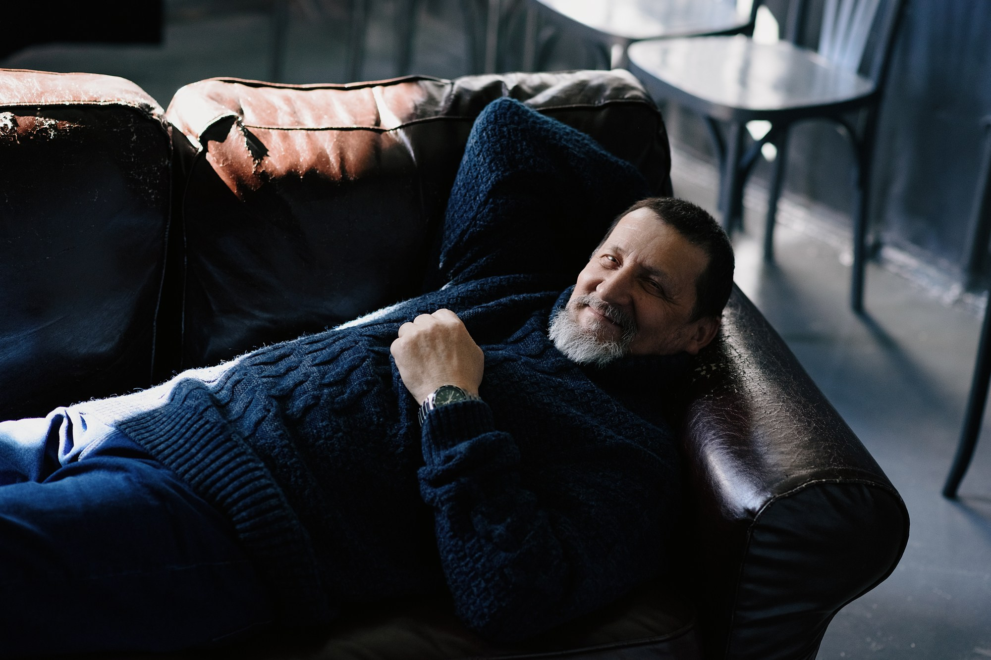 Фотосессия для папы в подарок: Мужской портрет в студии Тюмень. Портретный фотограф Тюмень Дарья Мустафина