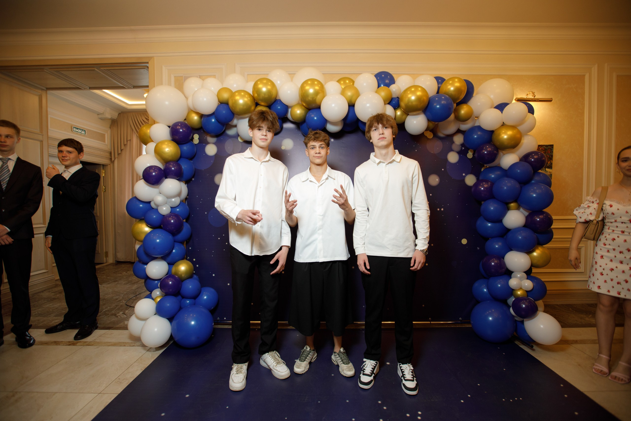 Вручение аттестатов. Свадебный фотограф в Ярославле Анастасия Архипова