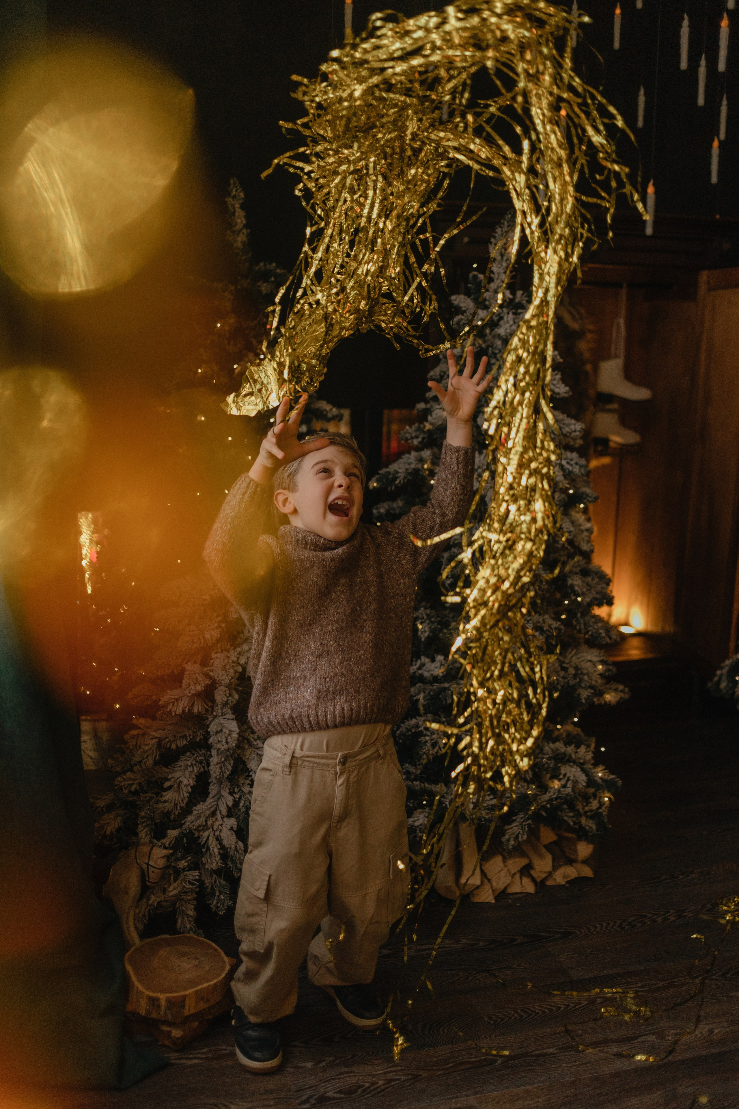 Семейные новогодние в темной студии 2024\2025. Фотограф в Краснодаре Евгения Михаевич