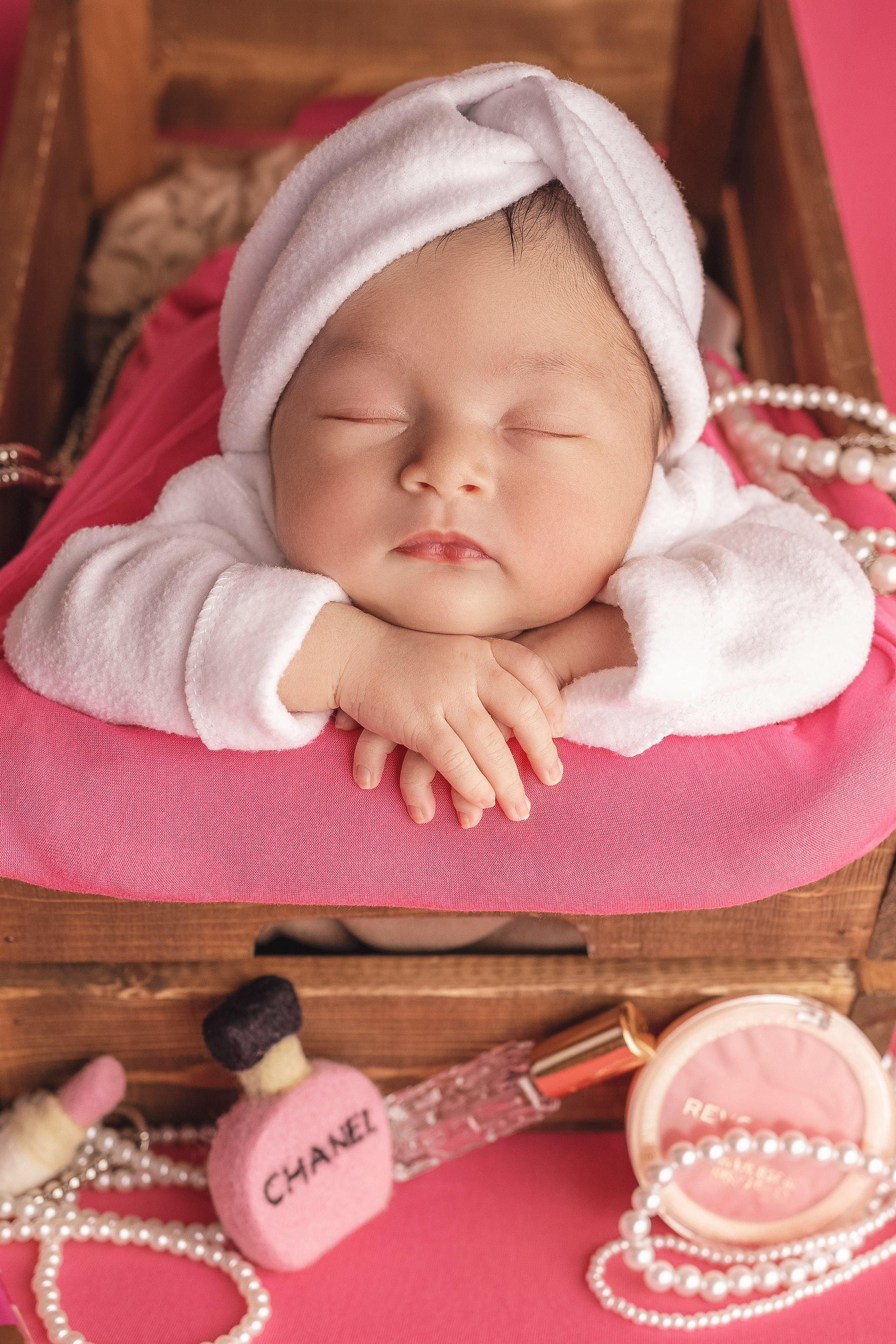 Классическая фотосессия малыша. Фотограф новорожденных малышей в Омске и Омской области Эльвира Камаева