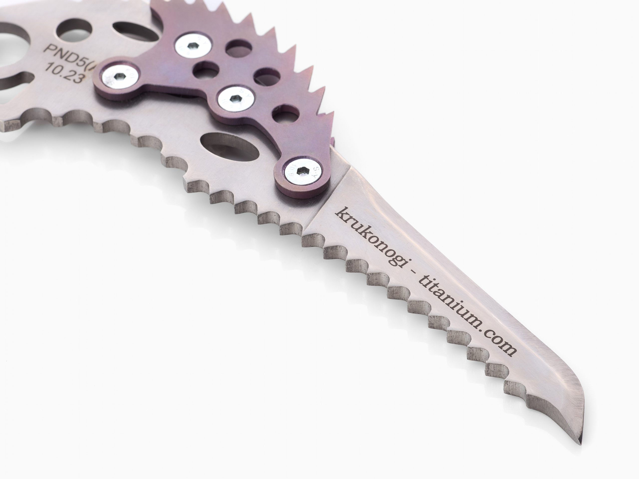 Спорт, туризм, фитнес. Предметная фотосъемка в Алматы. Предметный фотограф для маркетплейстов Артур Ахмадиев