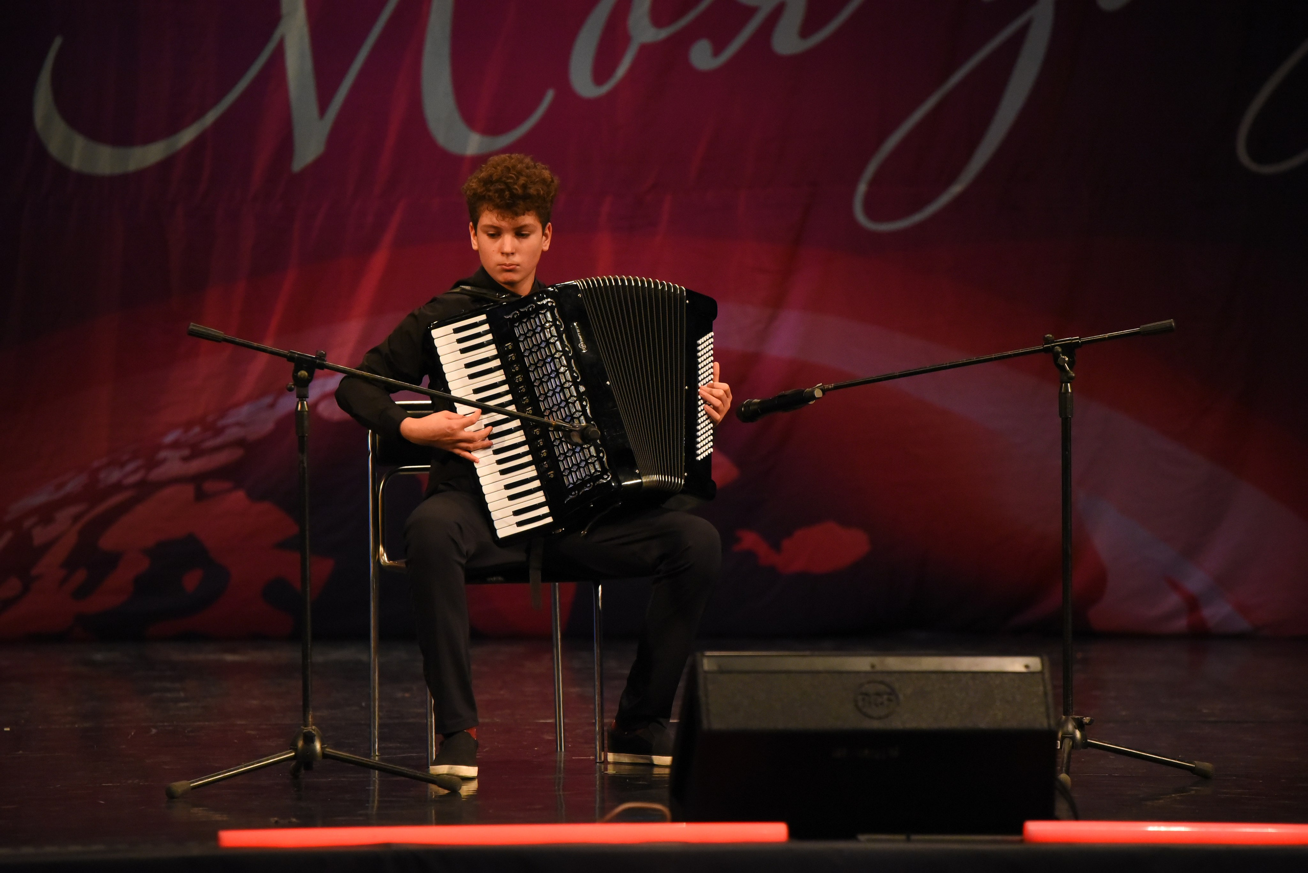 13 декабря, г. Калининград. Золотое яблочко