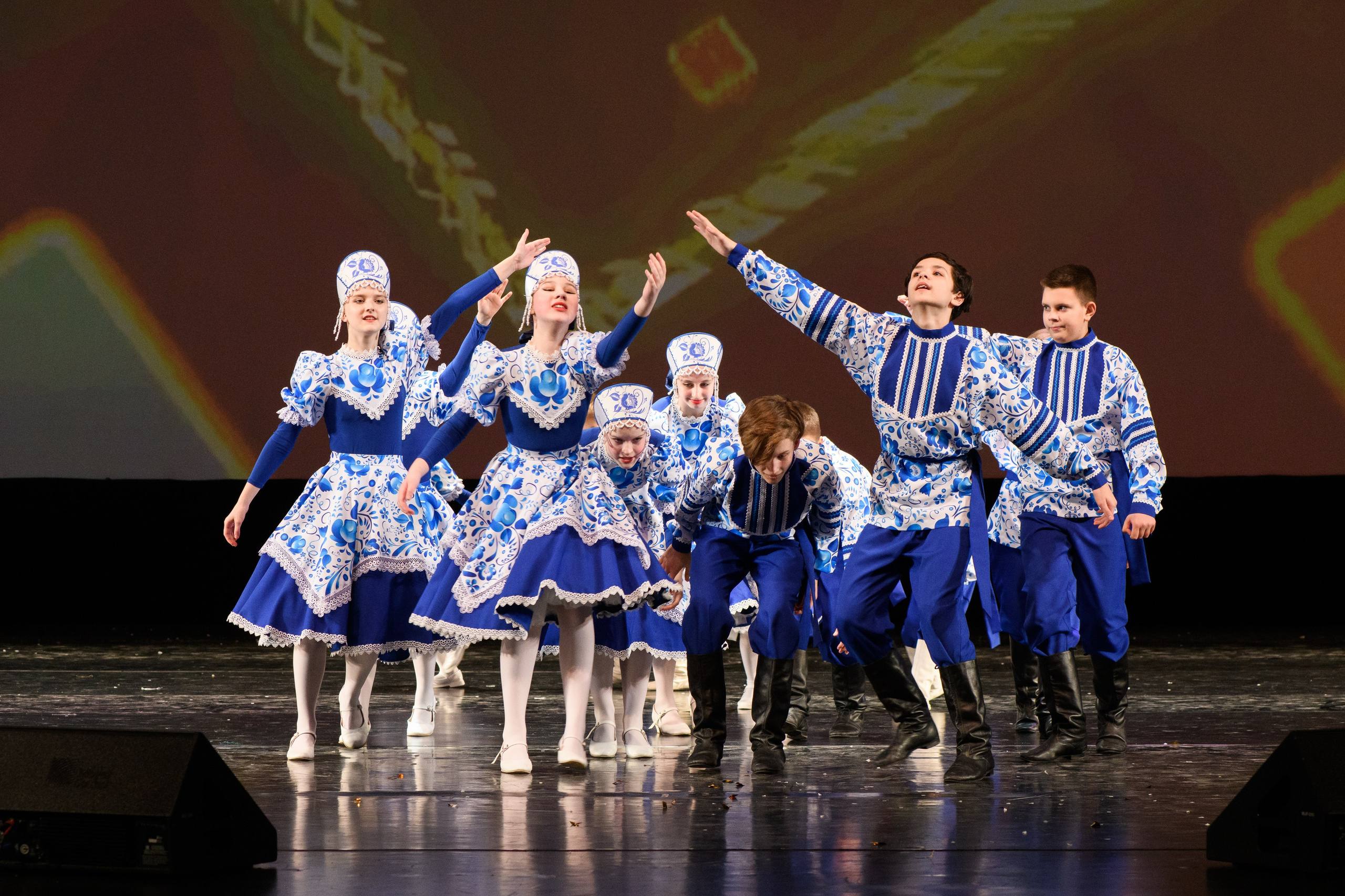 23 апреля, часть 2, БКЗ Октябрьский, г. Санкт-Петербург. Золотое яблочко