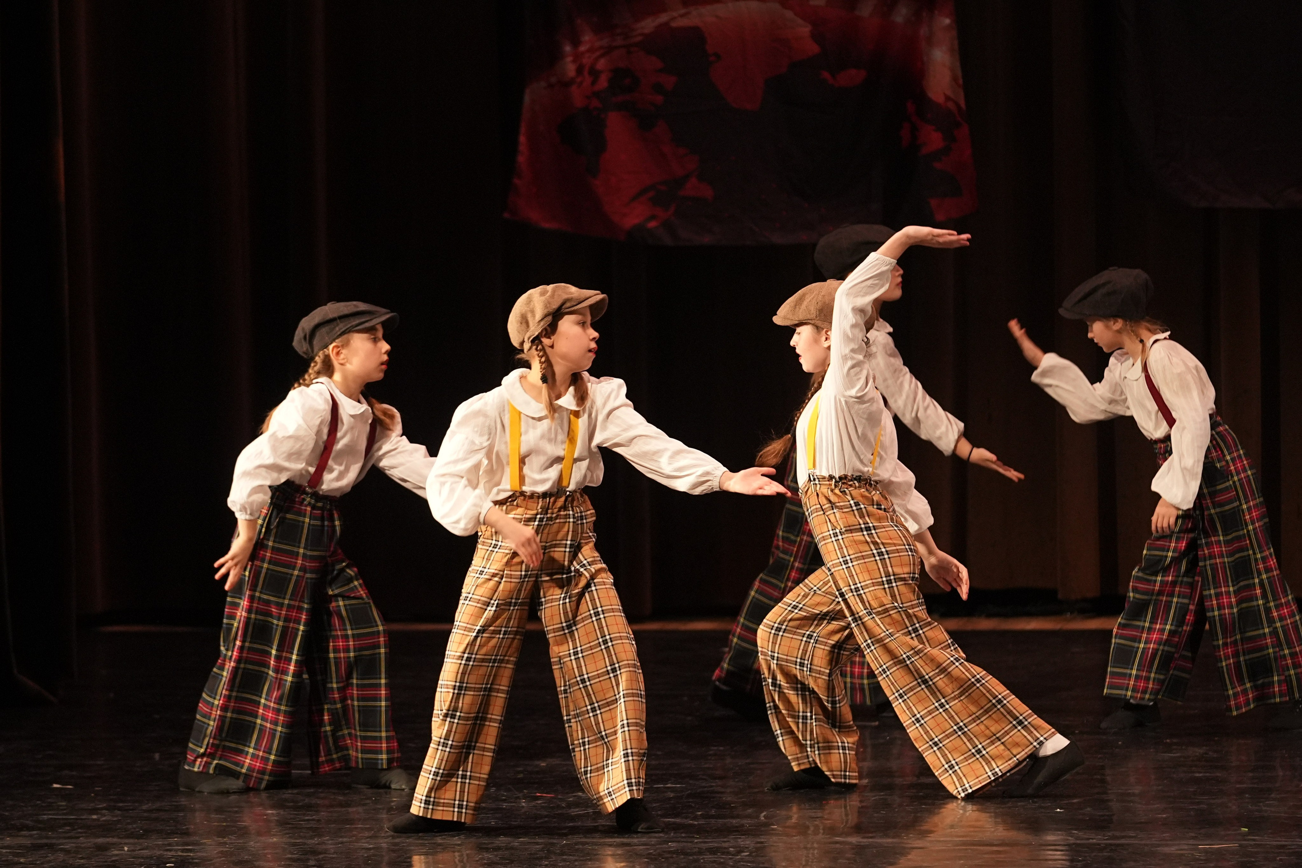 7 декабря, блок 2, г. Москва. Золотое яблочко