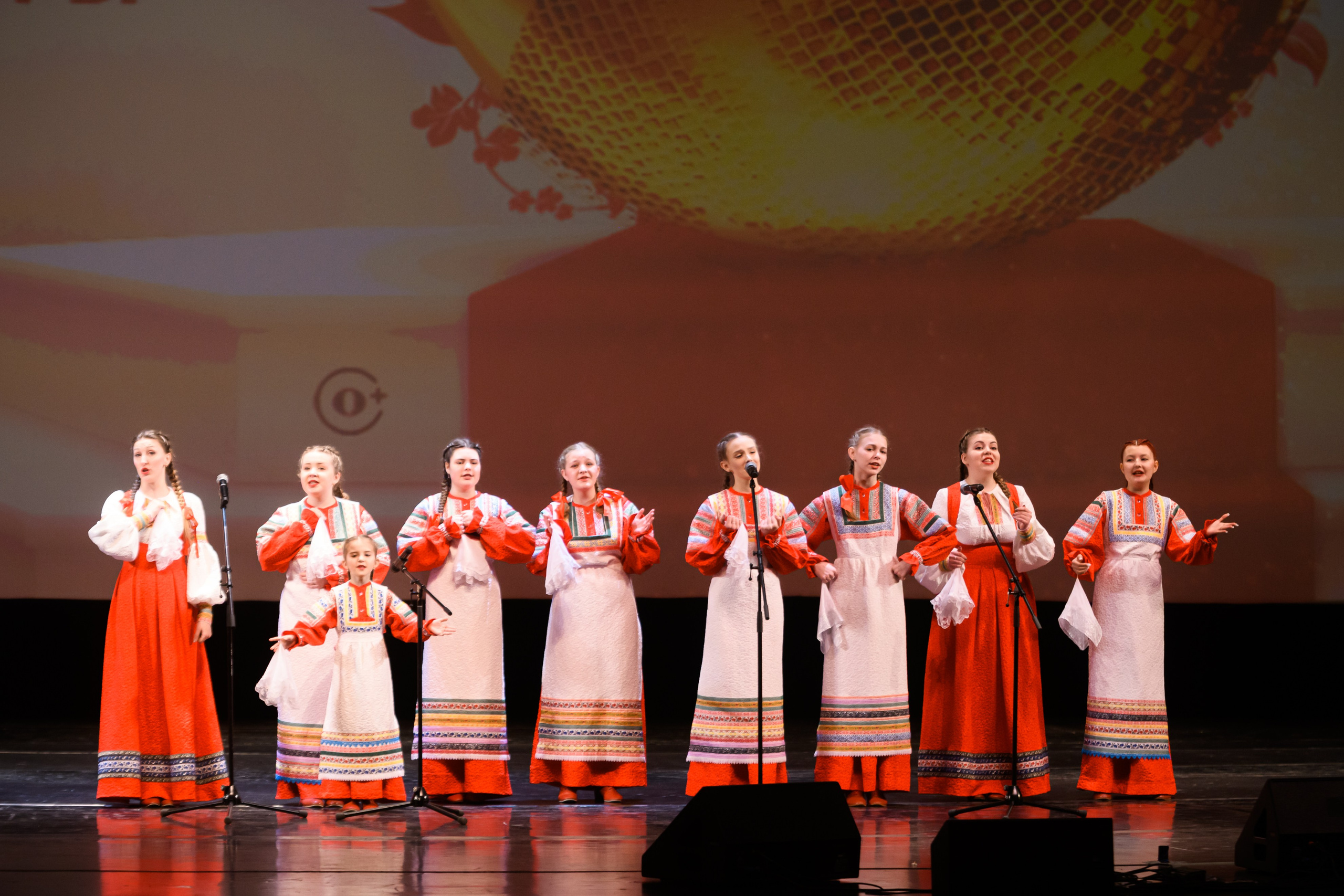 23 апреля, часть 1, БКЗ Октябрьский, г. Санкт-Петербург. Золотое яблочко