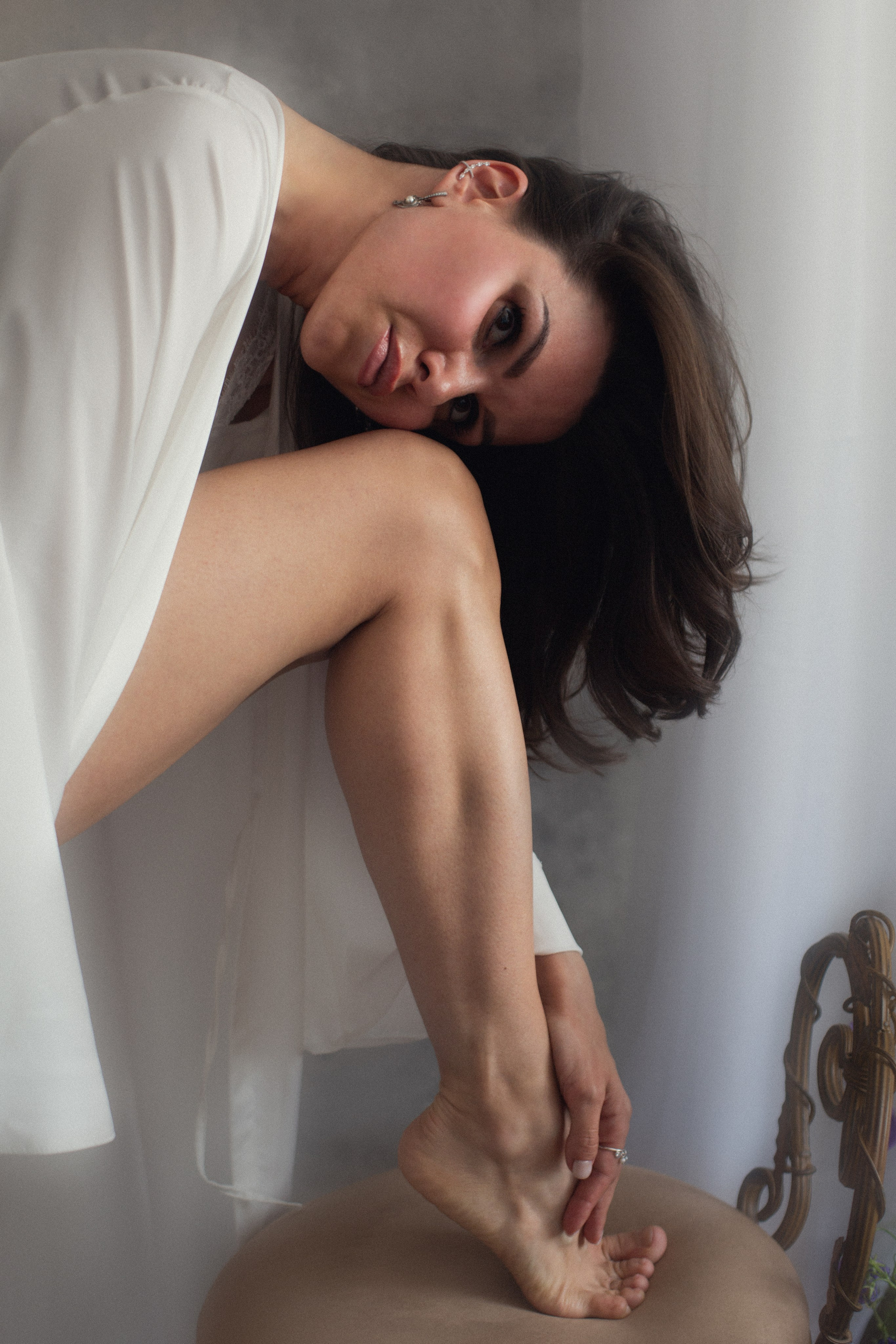 Будуарная портретная фотосессия в фотостудии