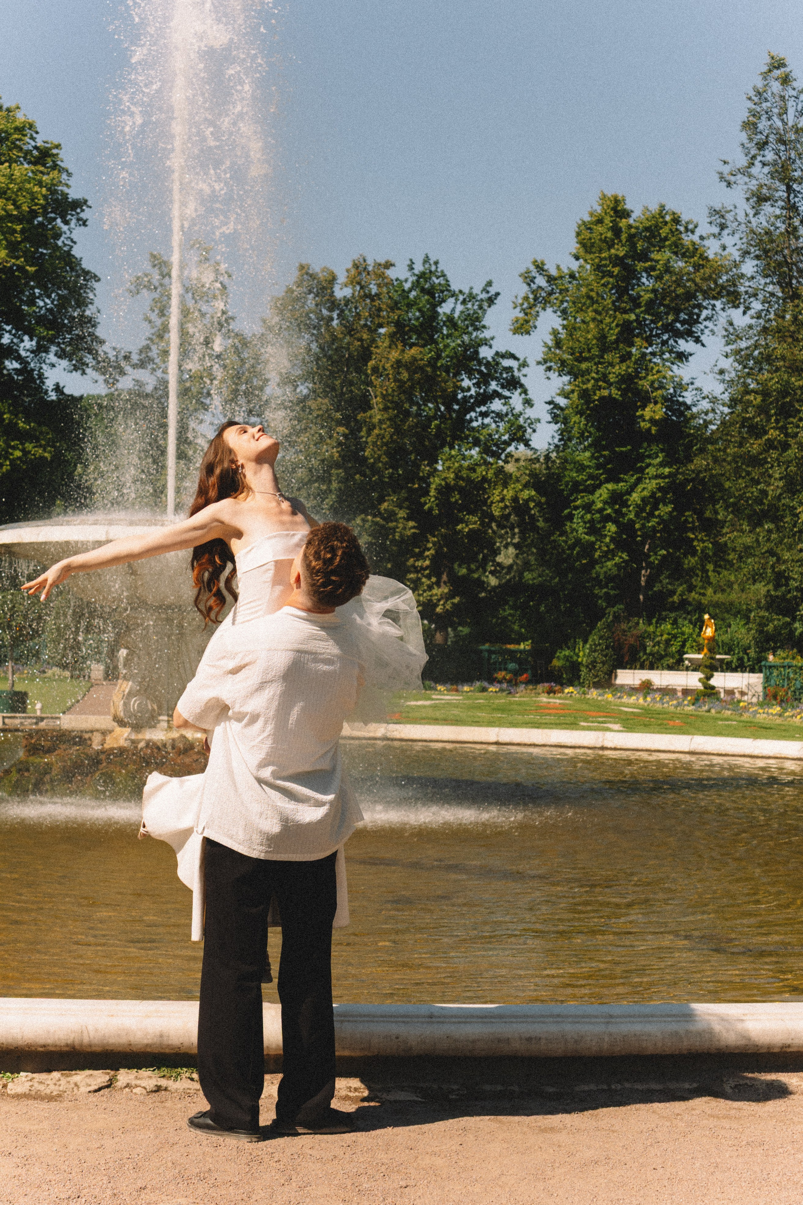 СВАДЕБНАЯ СЬЕМКА В ПЕТЕРГОФЕ И СЬЕМКА РЕПОРТАЖА В ЗАГСЕ ПЕТЕРГОФА. Профессиональный фотограф, Санкт-Петербург — Виктория Богомолова