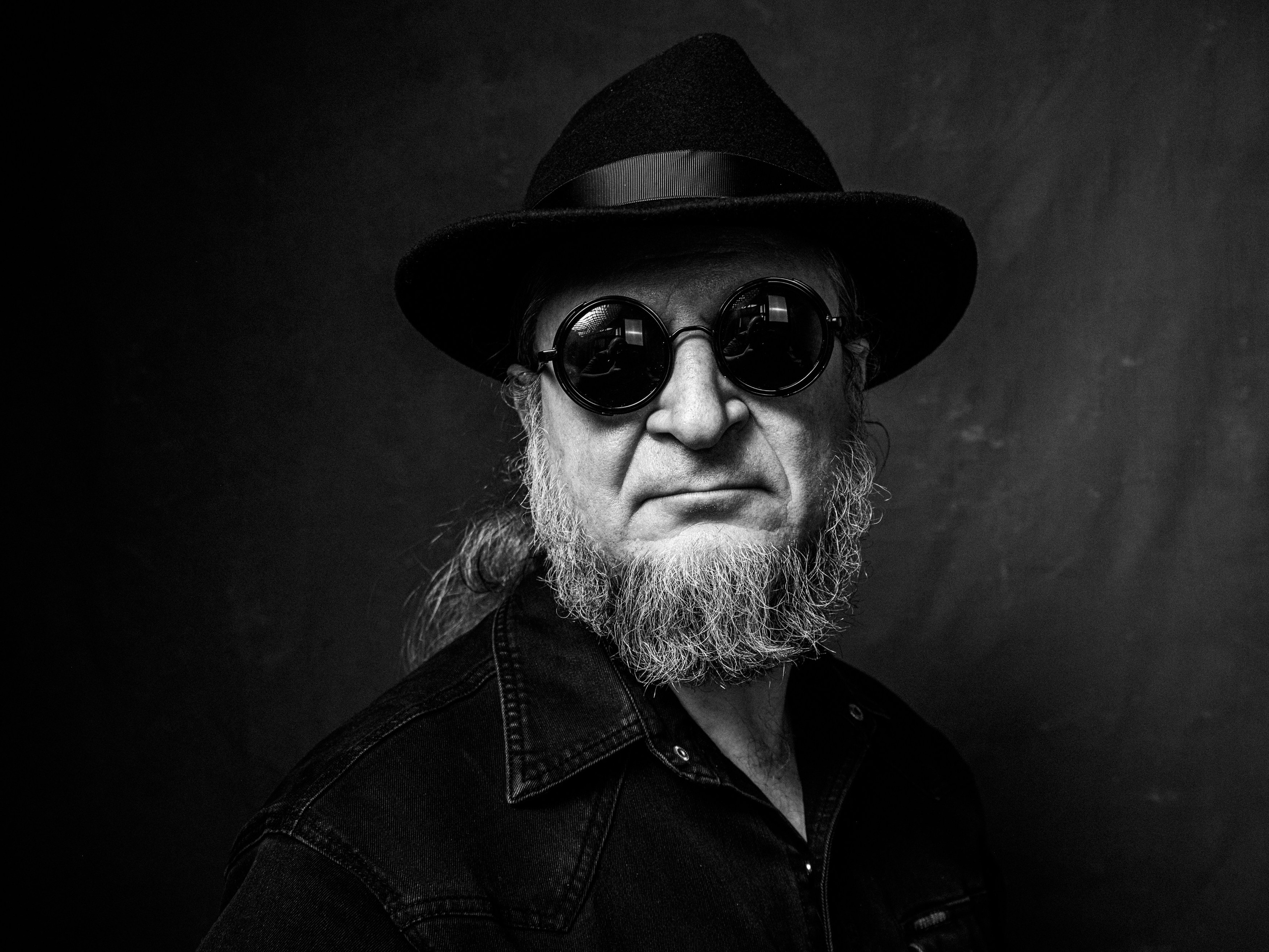 «Мы взяли с собой шляпы». Фотограф Денис Неместо, портрет, репортаж