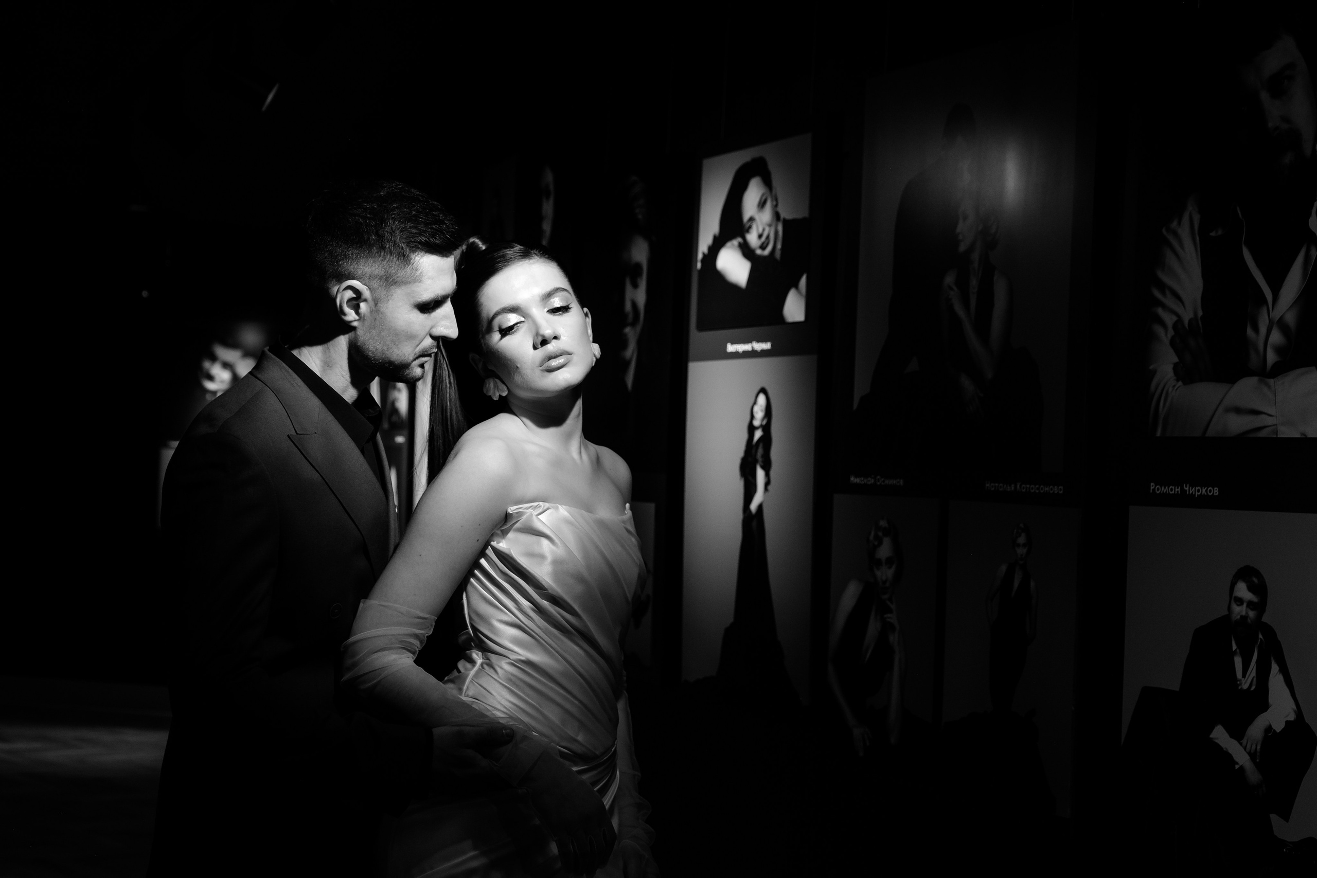 Свадебная фотосессия в театре драмы имени Наума Орлова. Свадебный фотограф в Челябинске Сырчикова Наталья