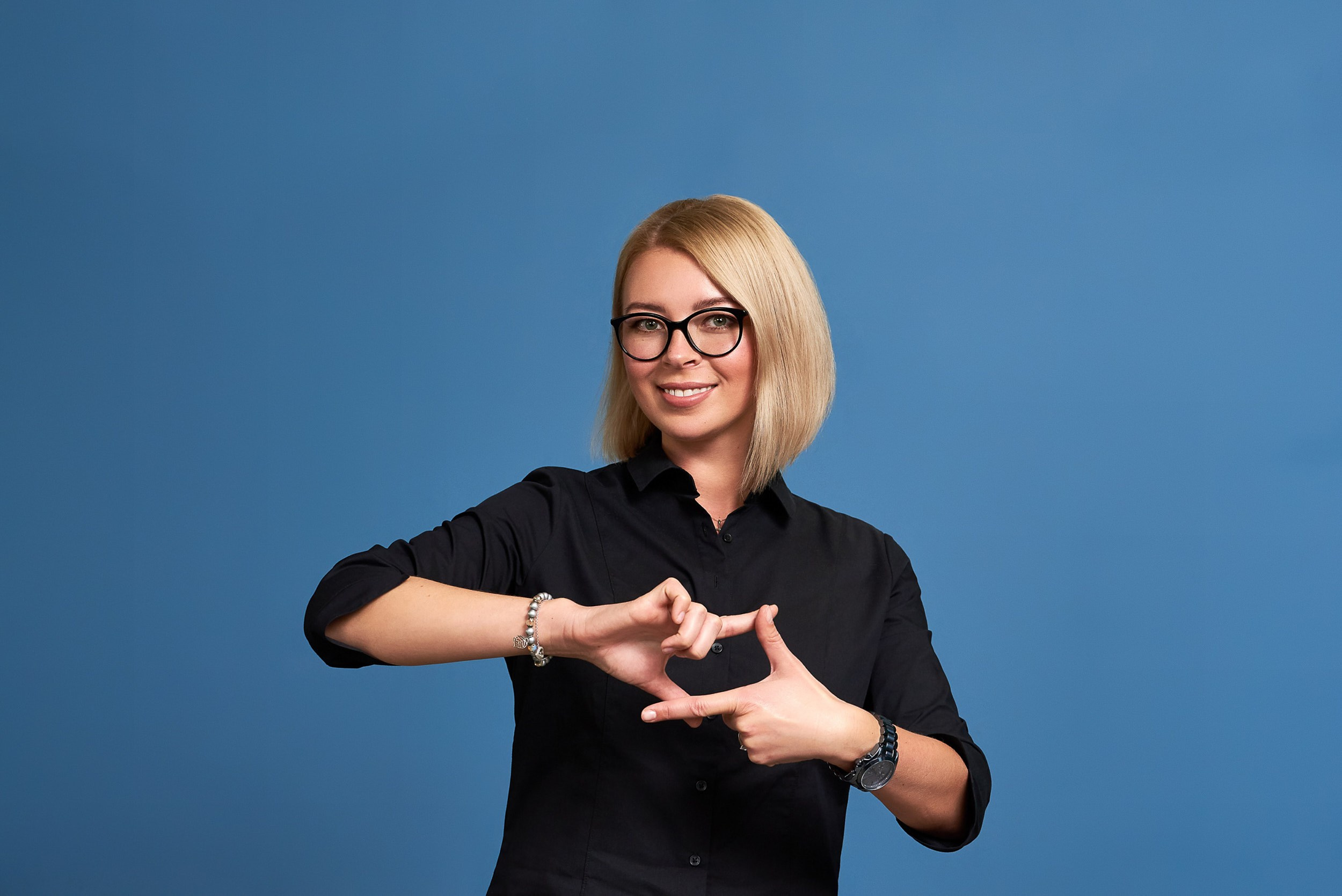 Бизнес-портреты и съемка команд в Москве — в офисе или студии. Герман Лепёхин коммерческий фотограф в Москве: репортаж, портреты, интерьеры, производство