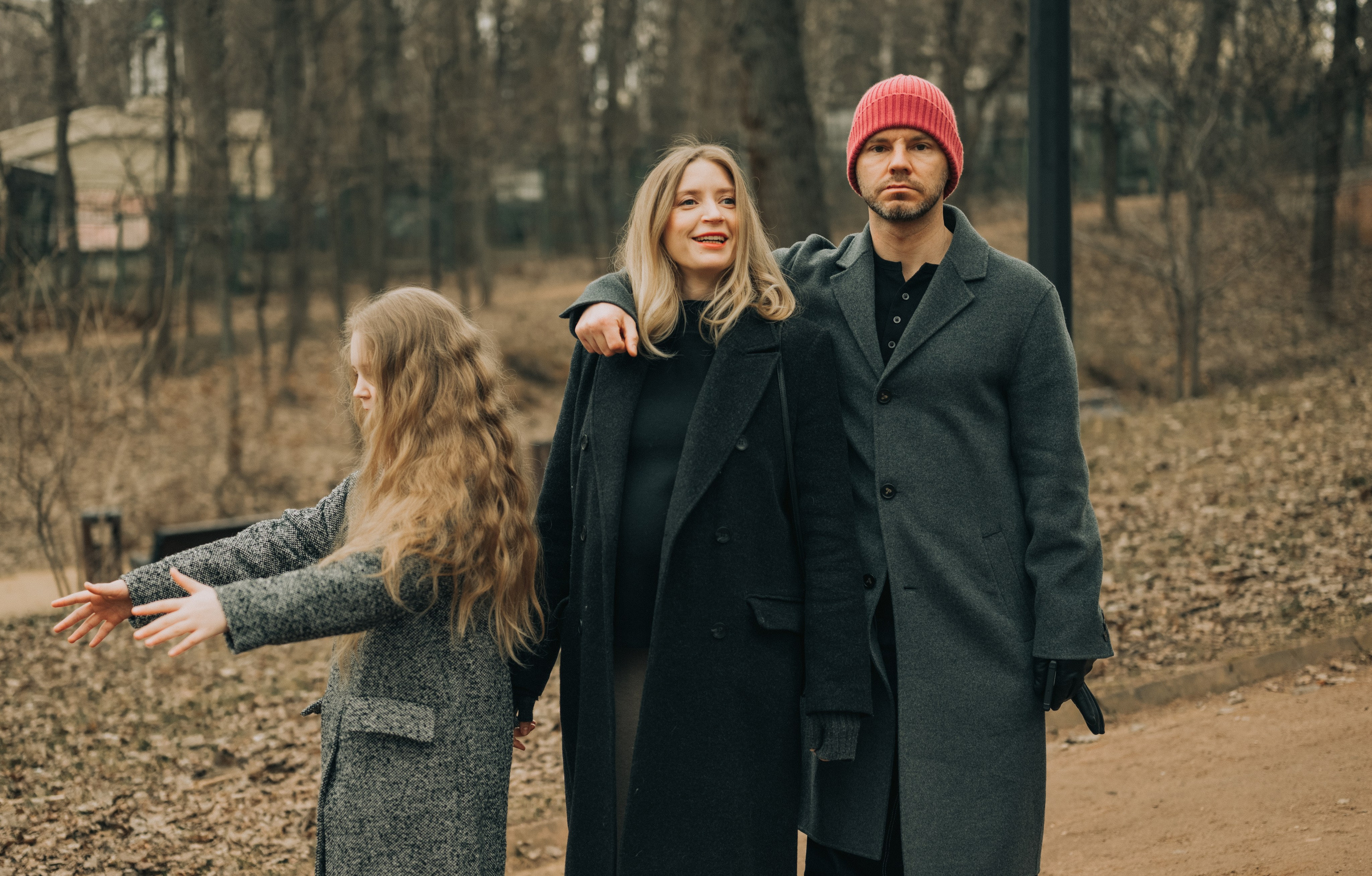 Весенняя прогулка. Аня, Егор, Эми и Миша. Семейный фотограф в Москве Дарья Пузикова