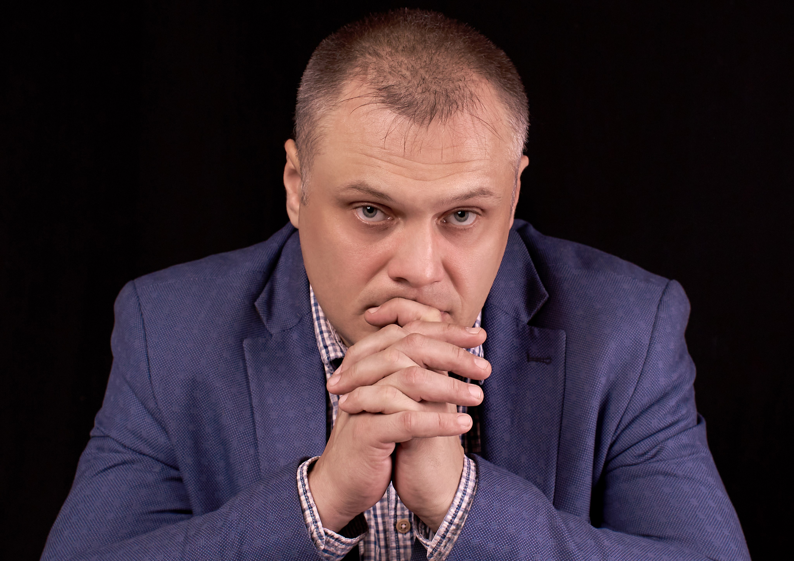 Мужской бизнес портрет с эмоцией