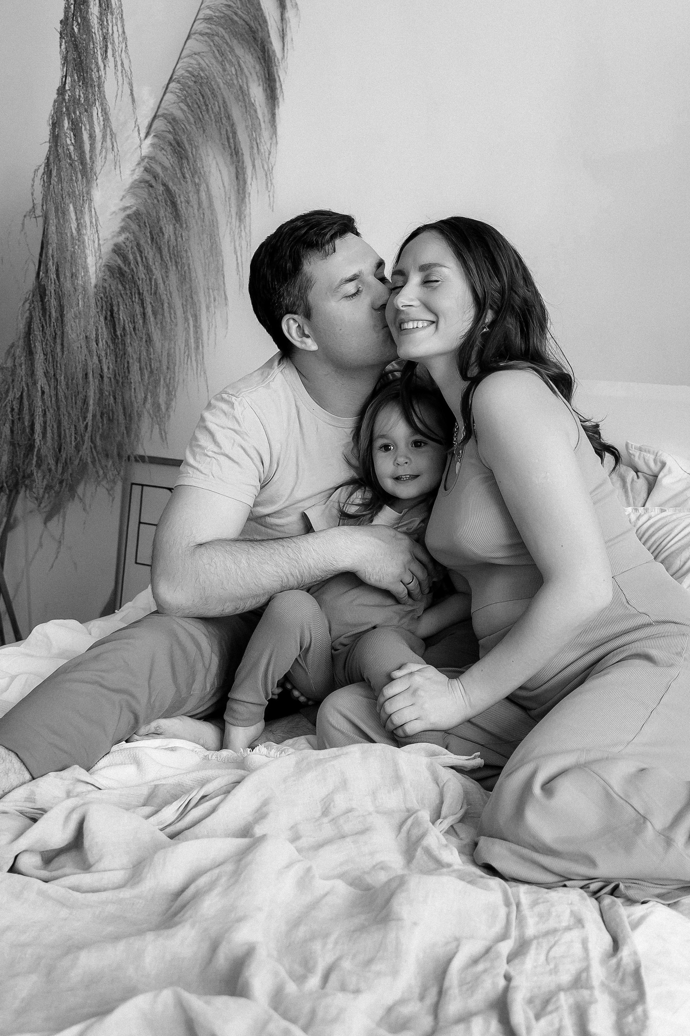 Андрей, Алёна и Анечка. Свадебный фотограф в Москве Яна Деньгина