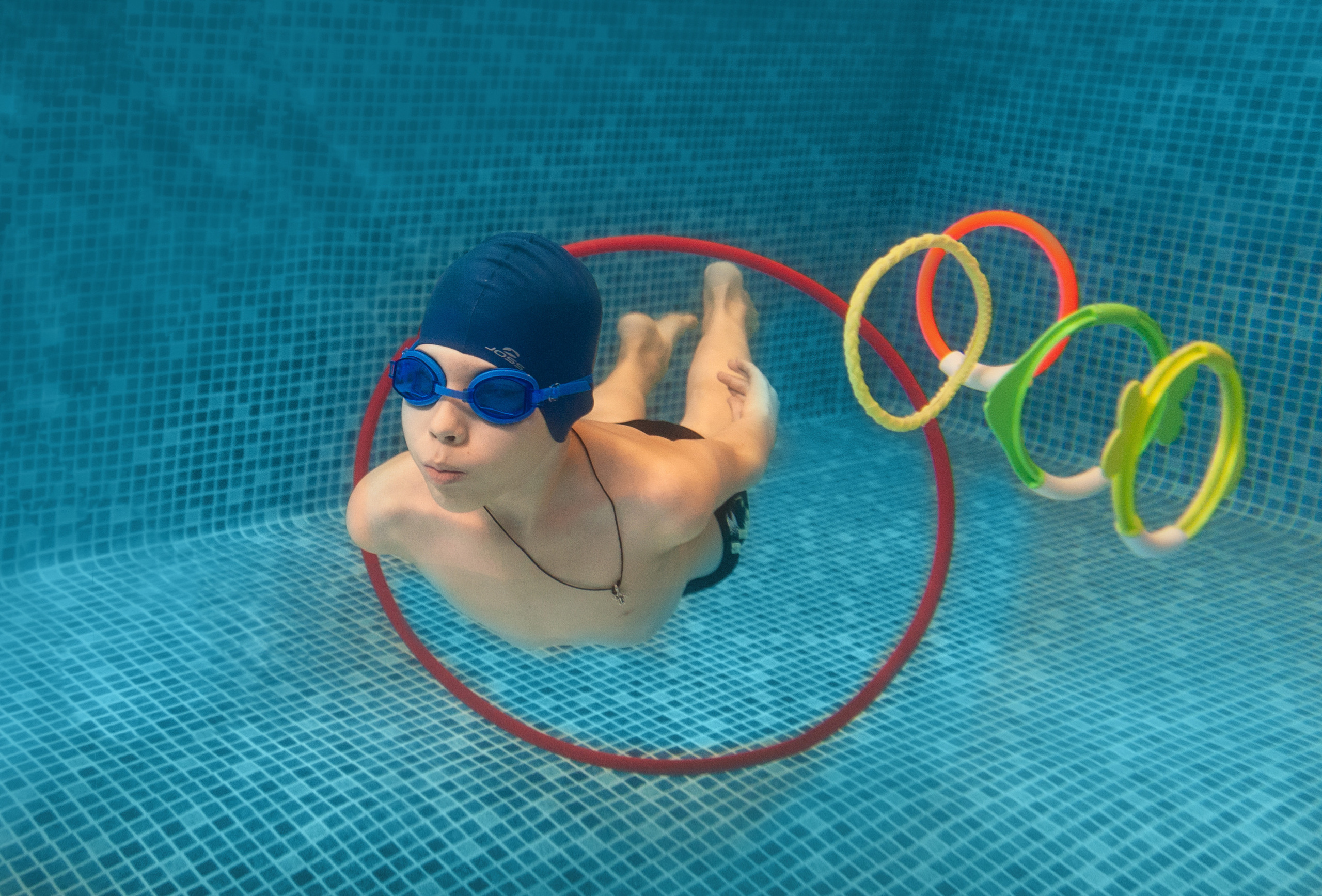 подводная фотосессия в Иркутске в детском бассейне