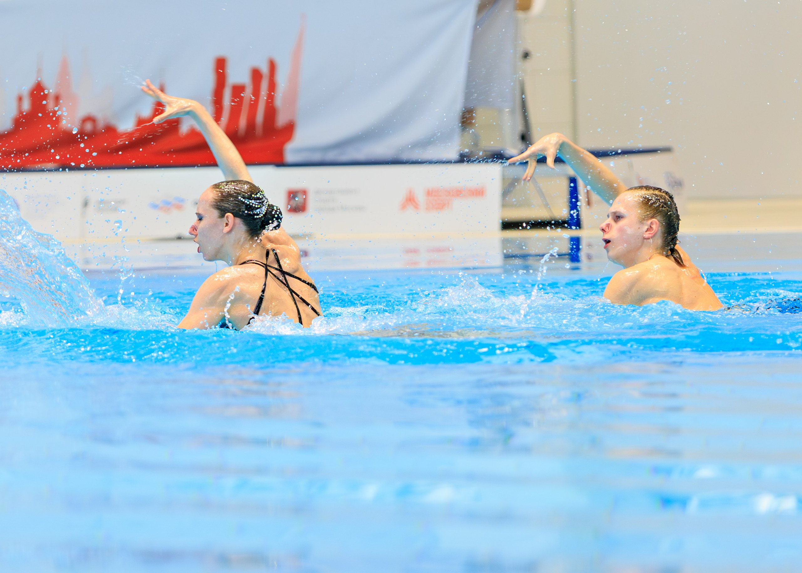 Первенство России по синхронному плаванию дуэт смешанный — техническая программа. Выпускные альбомы и школьный фотограф в Подольске, Троицке, Щербинке, Москве и Московской области