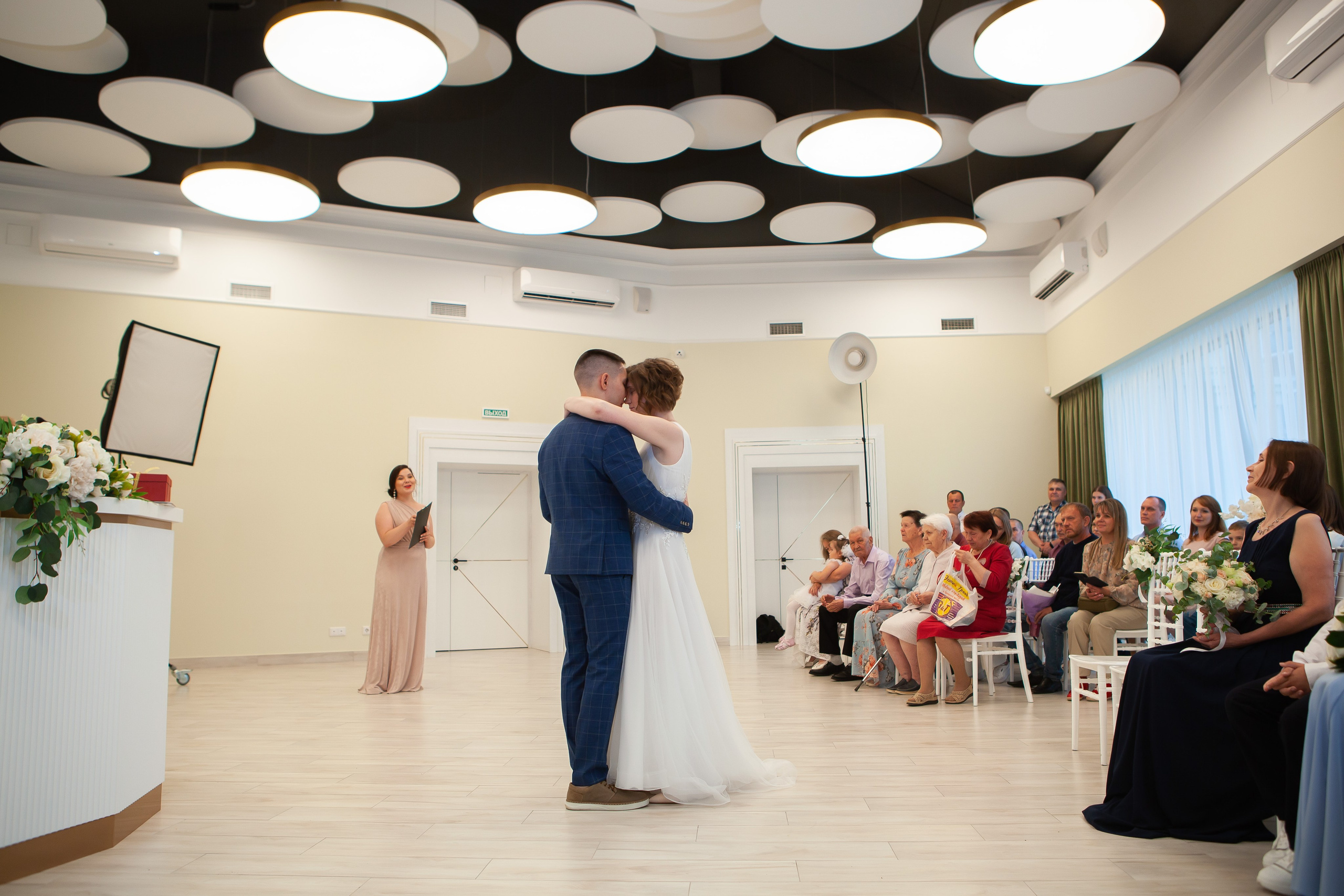 Свадебные фотографии. Фотограф и оператор Роман Фадеев в Екатеринбурге