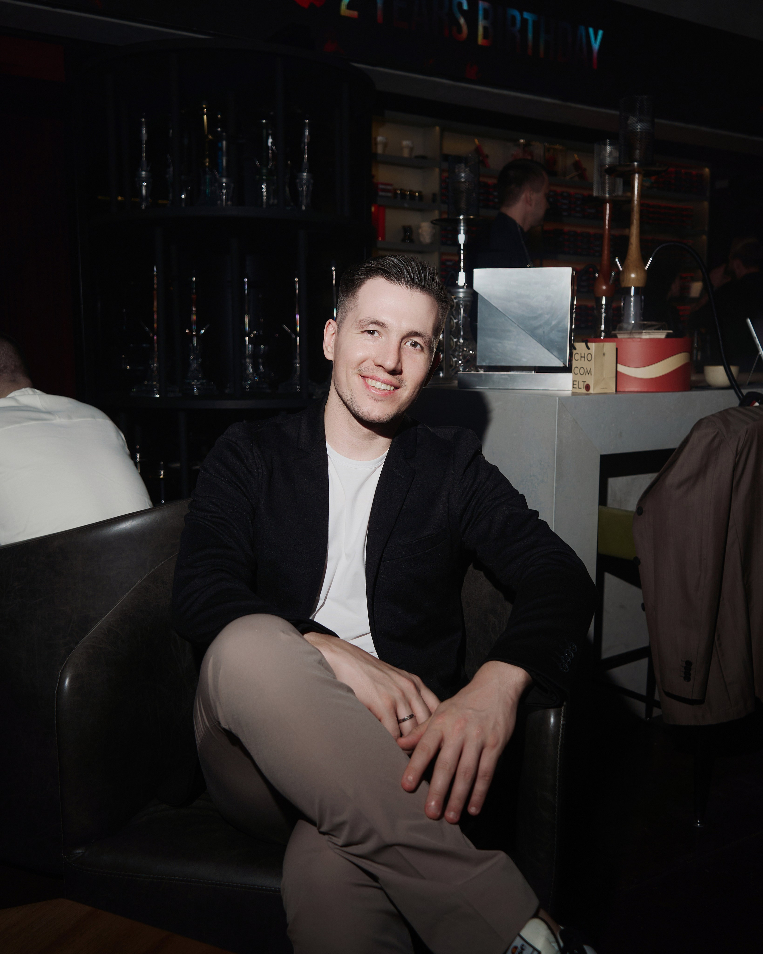 HOOKAH PLACE (reportage). NOIZOMAX Художественный фотограф в Дубай