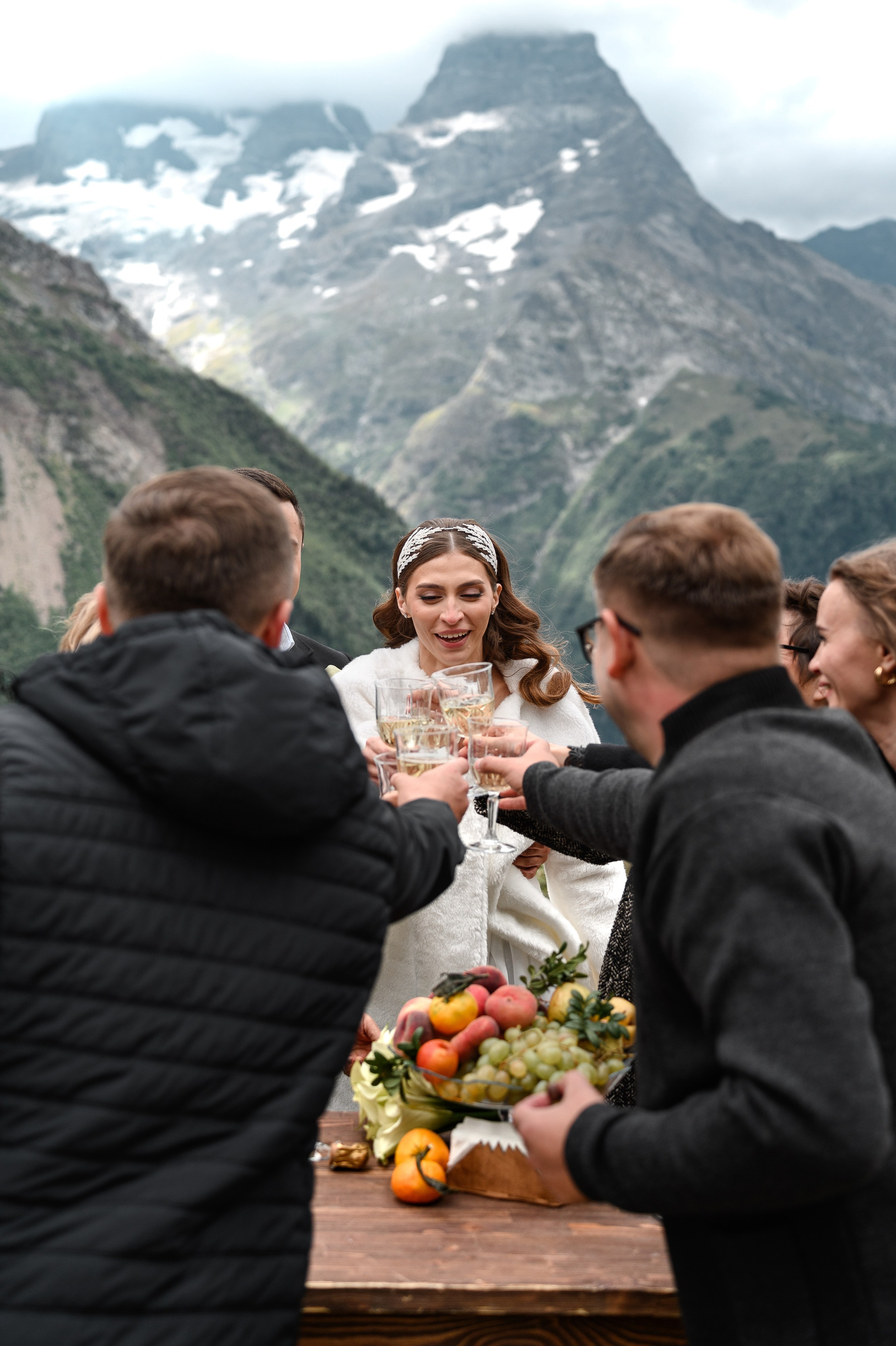 Горная свадьба Рината и Регины (09.09.24). Свадебный и travel фотограф в Волгограде, Сочи, Домбае, Европе