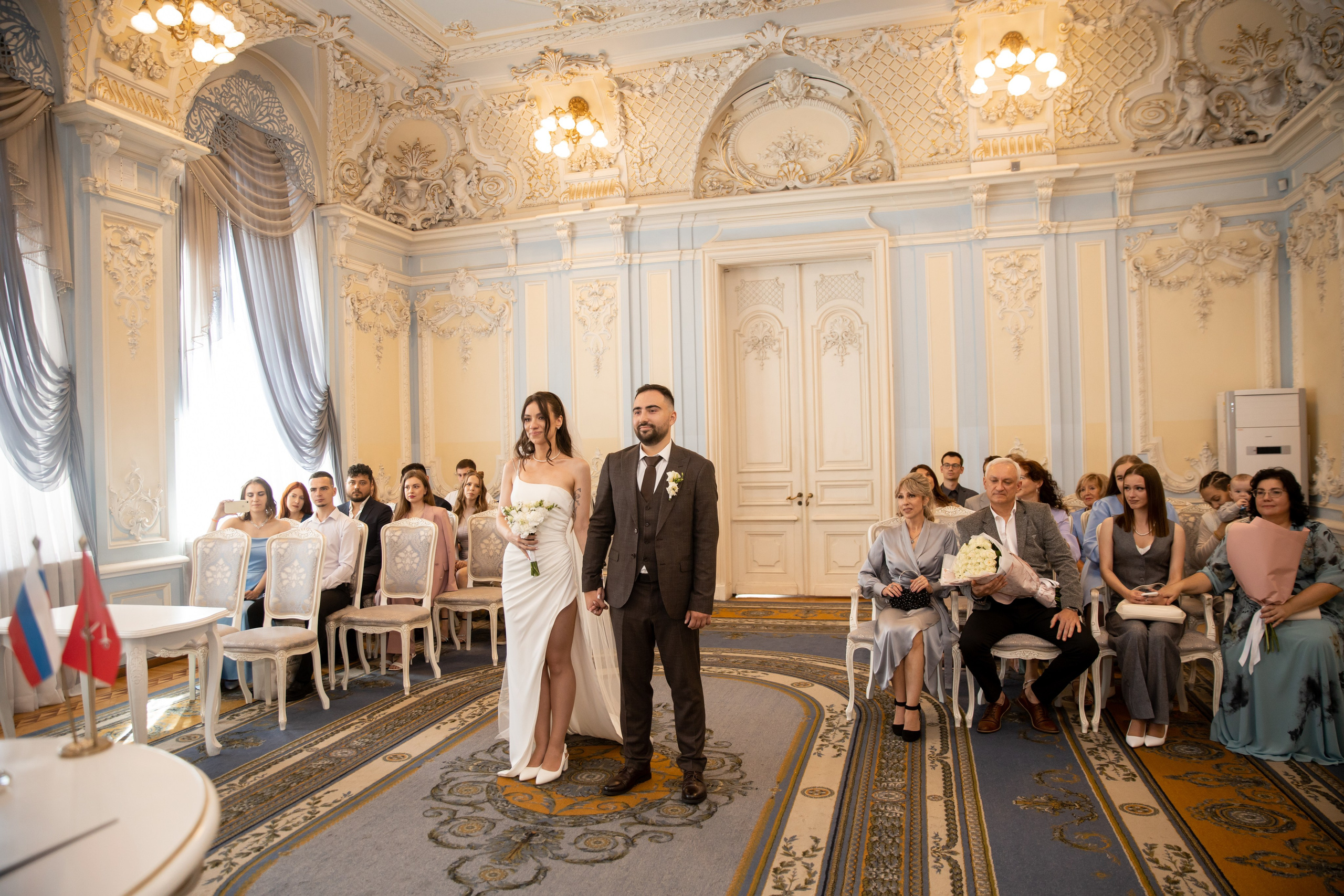 Анна и Александр / Прогулка + ЗАГС. Свадебный и семейный фотограф в Москве Диана Левченко