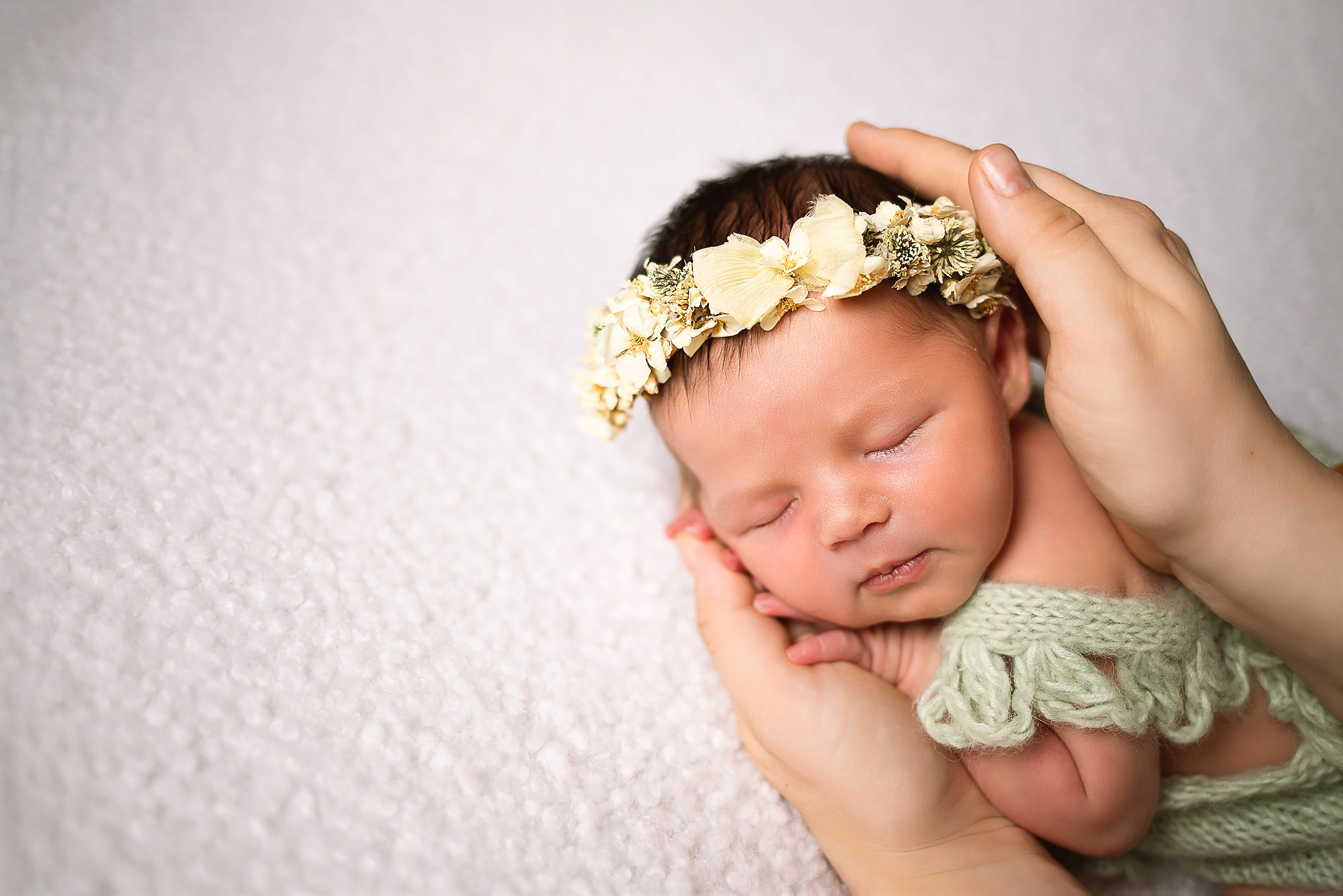 Фотосессия новорожденного. Фотограф новорожденных в Новосибирске