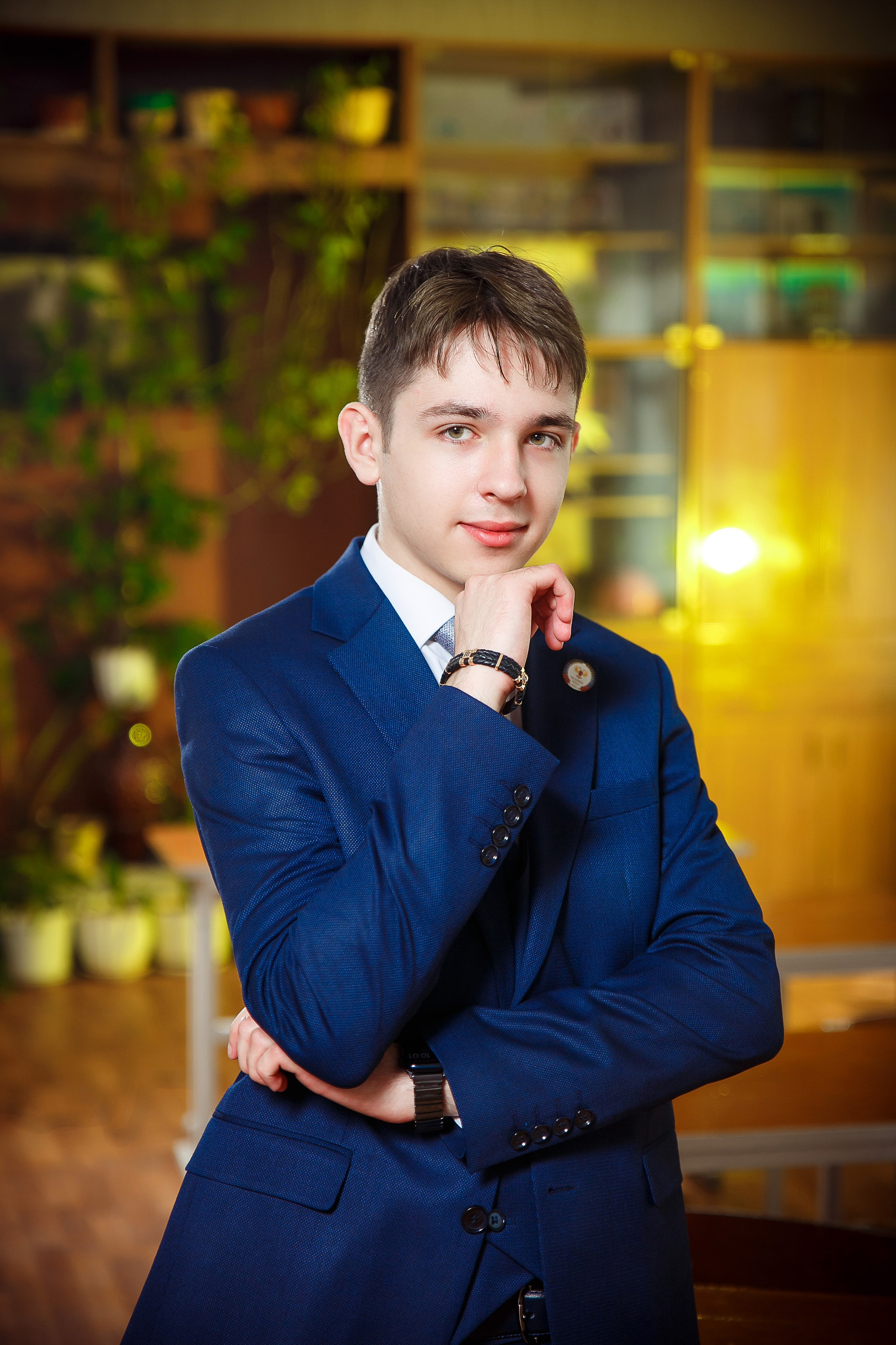 МОДЕРН. Выпускные альбомы в Донецке и ДНР. Фотограф Донецк и ДНР