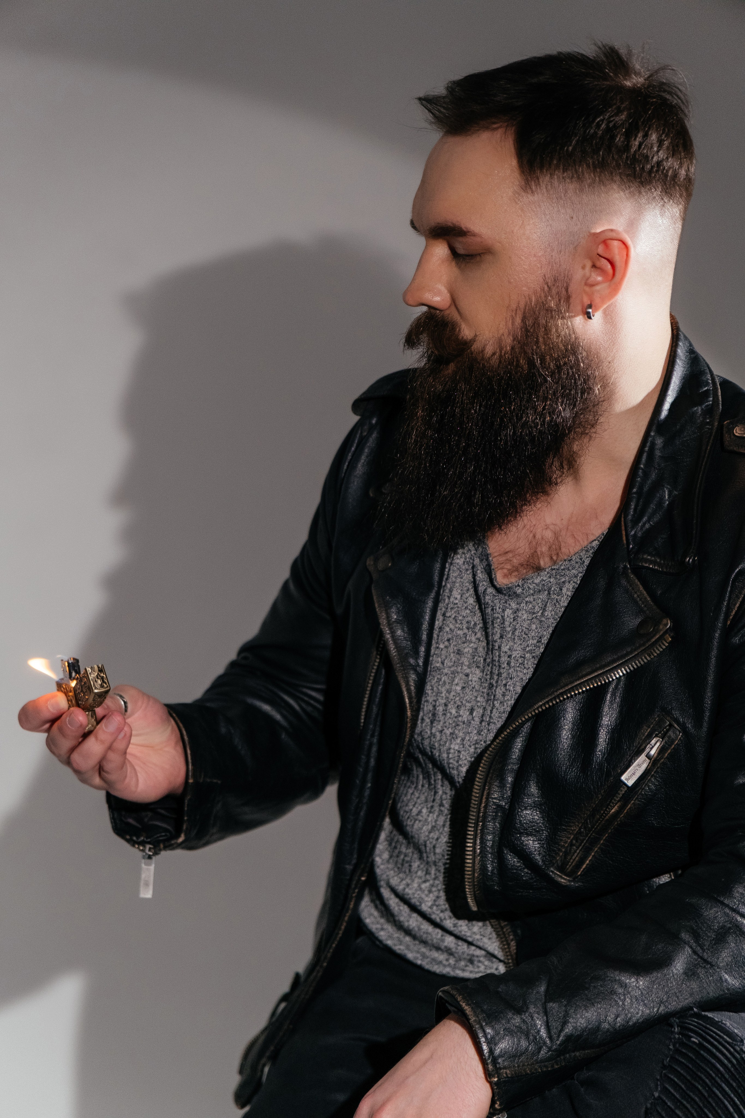 Мужской портрет — выразительная и стильная фотосъемка для мужчин | Анна Кораблик. Свадебный фотограф в Екатеринбурге — заказ профессиональной фотосесии, все виды фотосъемки