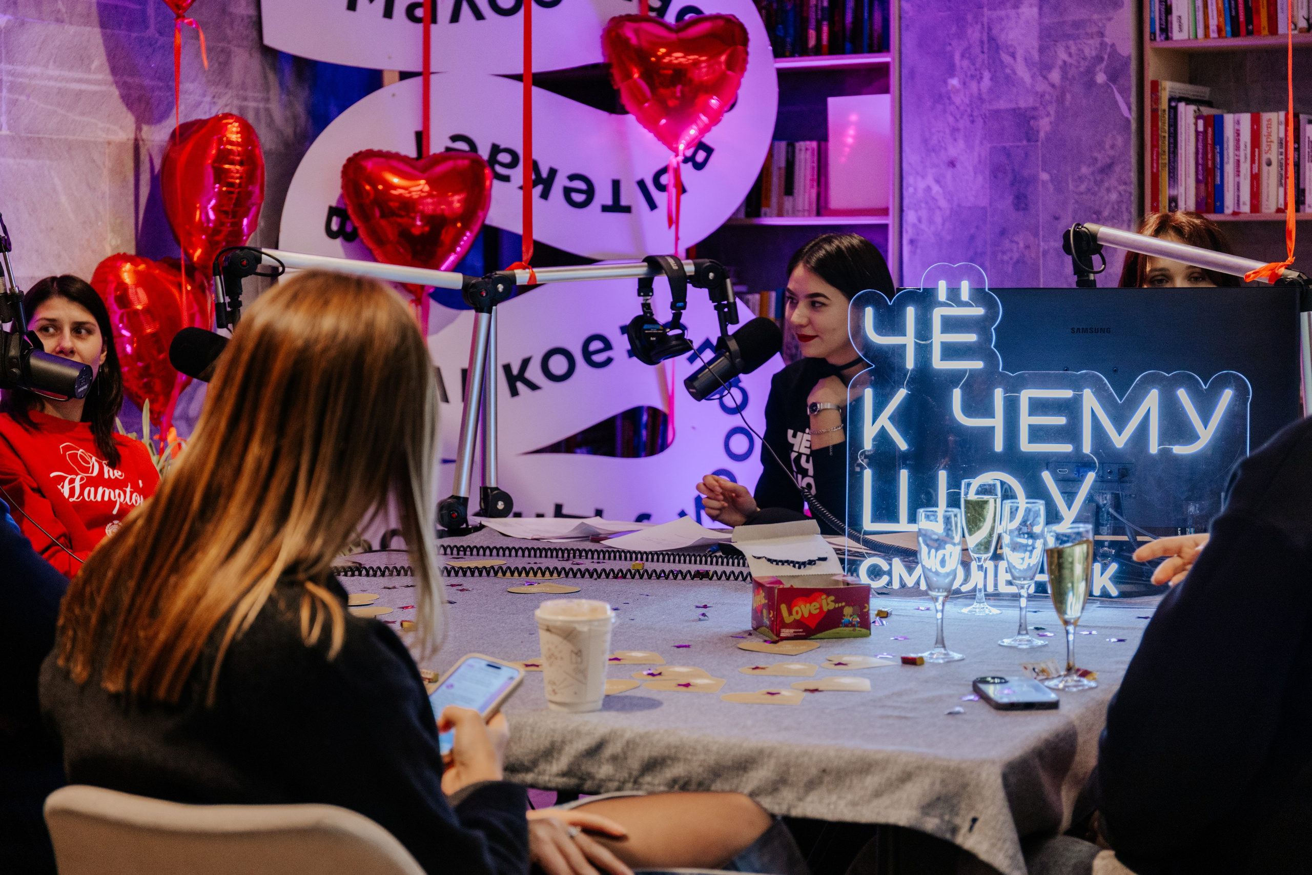 DFM — Открытая студия на территории «Среда.Центр» 14.02.2025. KiPPER Gallery — Фотограф