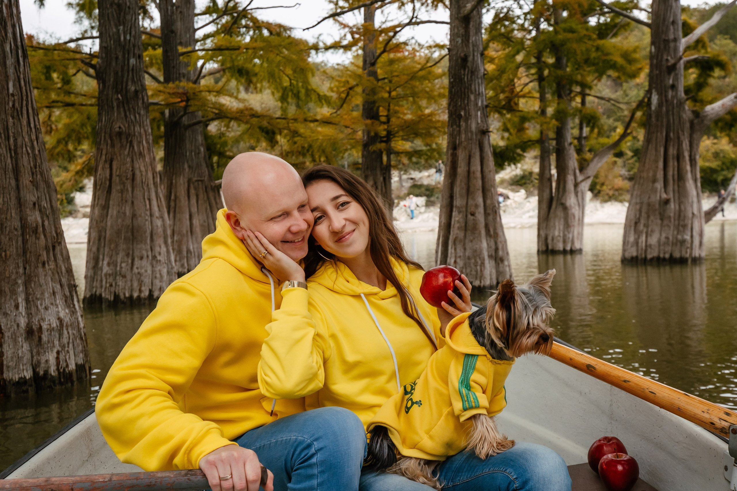 На озере. Фотограф Новороссийск