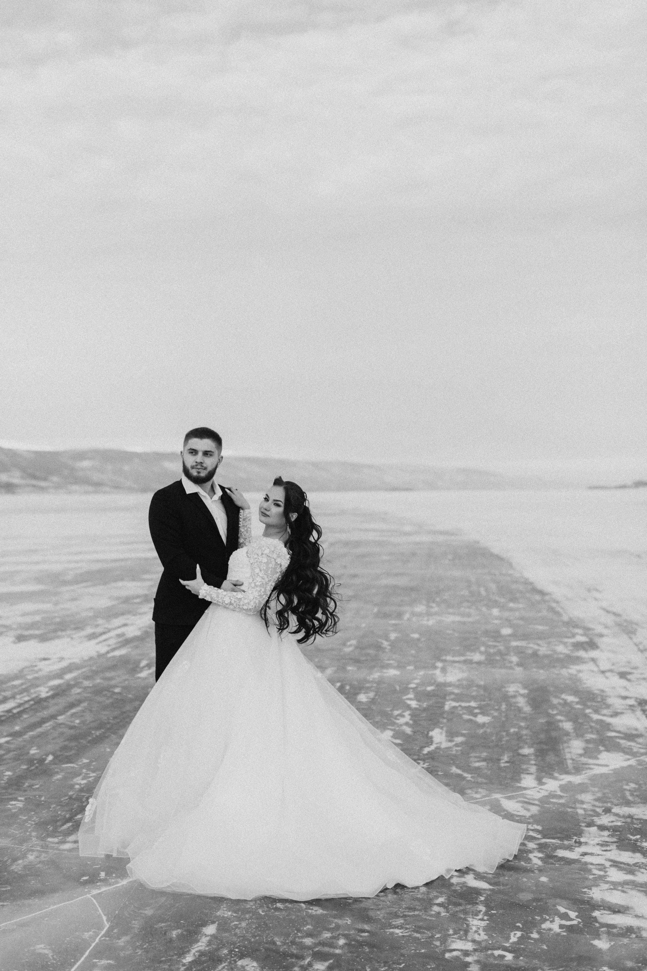 Свадебная зимняя съемка на Байкале. Главная