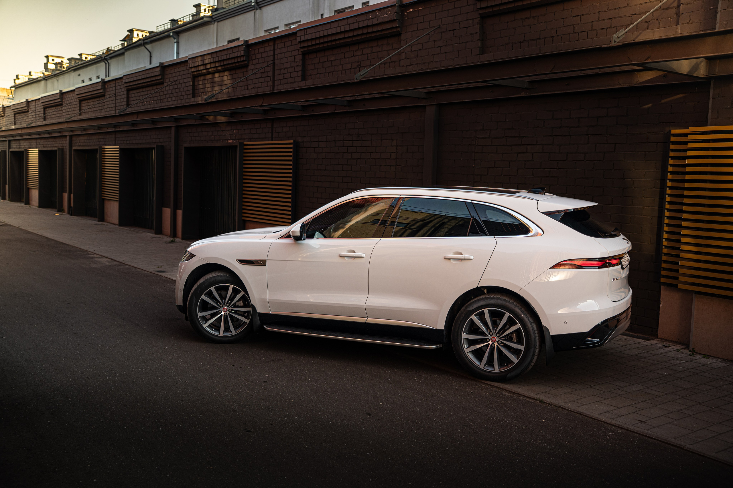 JAGUAR F-PACE. OZ Production