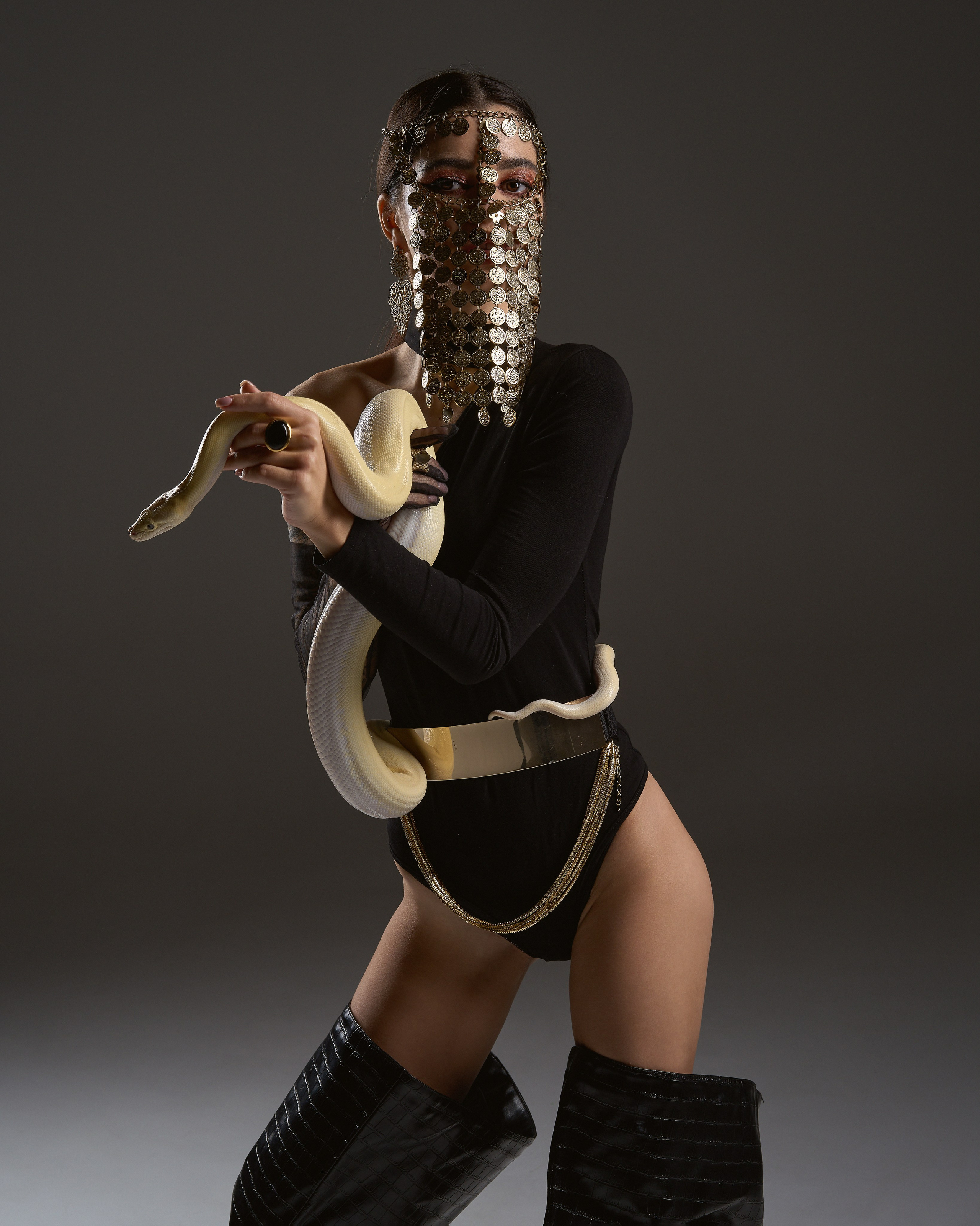 Съёмка со змеями