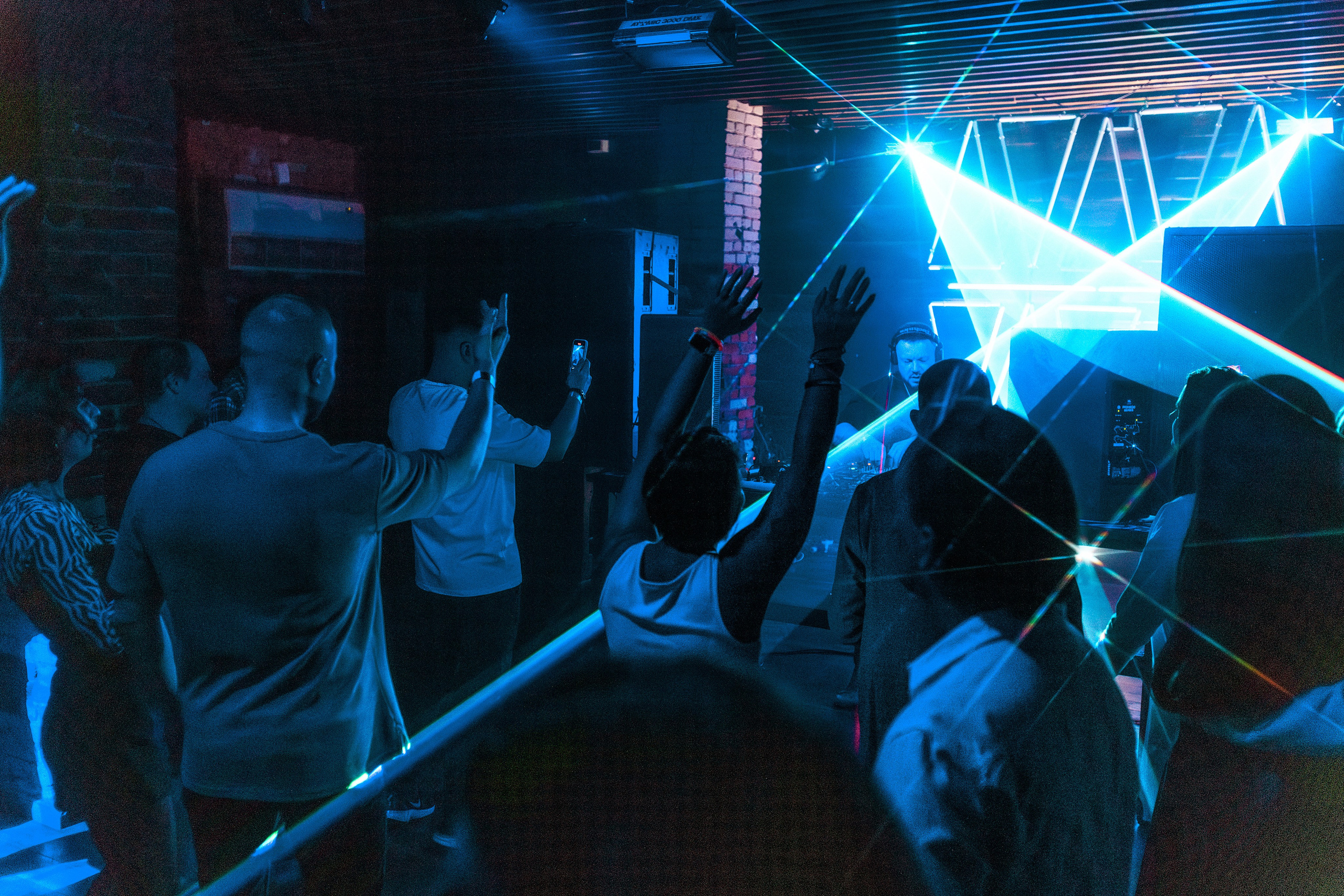 Denis Kenzo. Репортажный фотограф Екатеринбург | Яркий, качественный репортаж | Концерты, клубы, репортаж, праздники, корпоративы