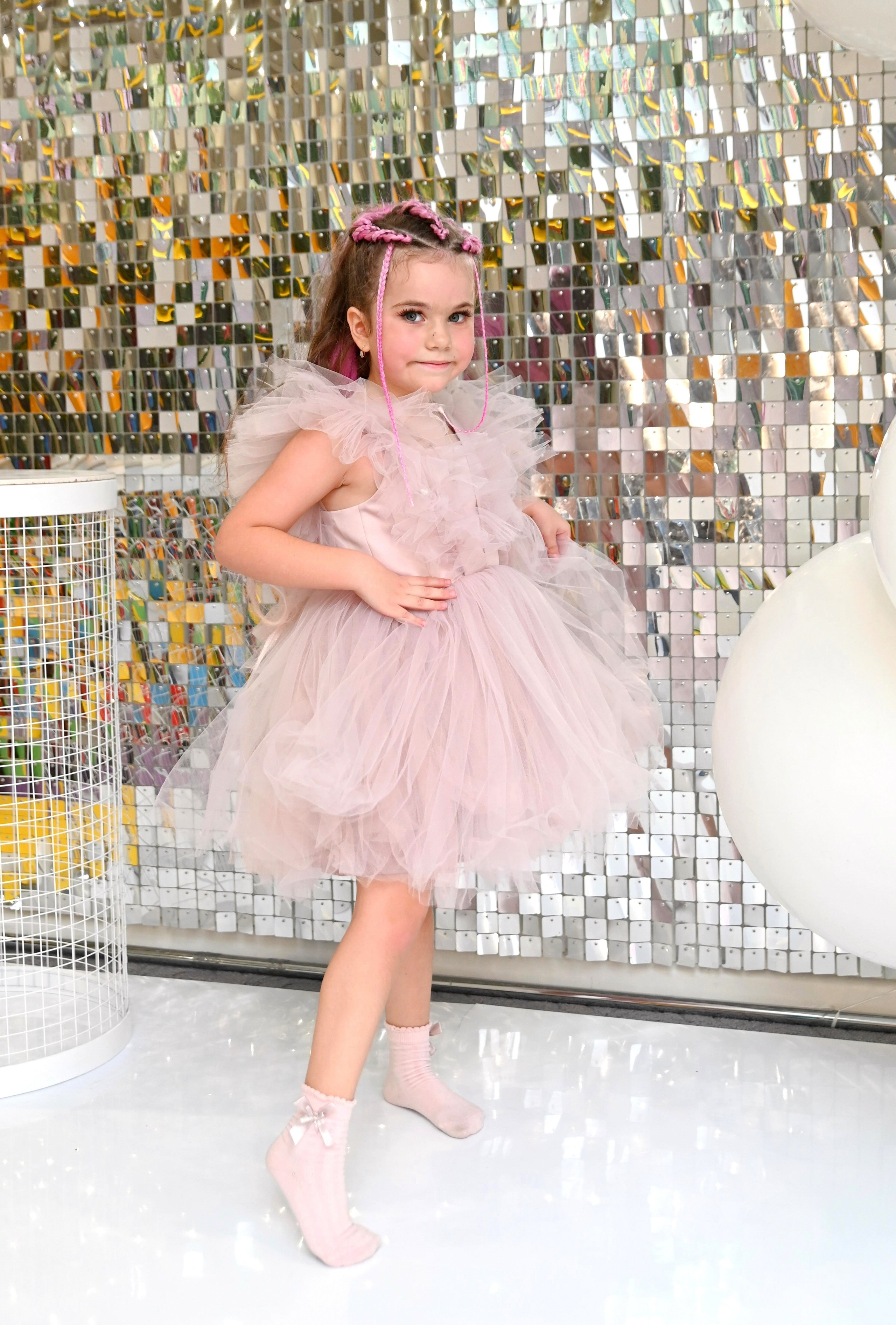 Игротека «Море Позитива». Я Ольга Казанцева, фотографирую снимаю ваши киноистории и печатаю фото и цифровые портреты на холсте