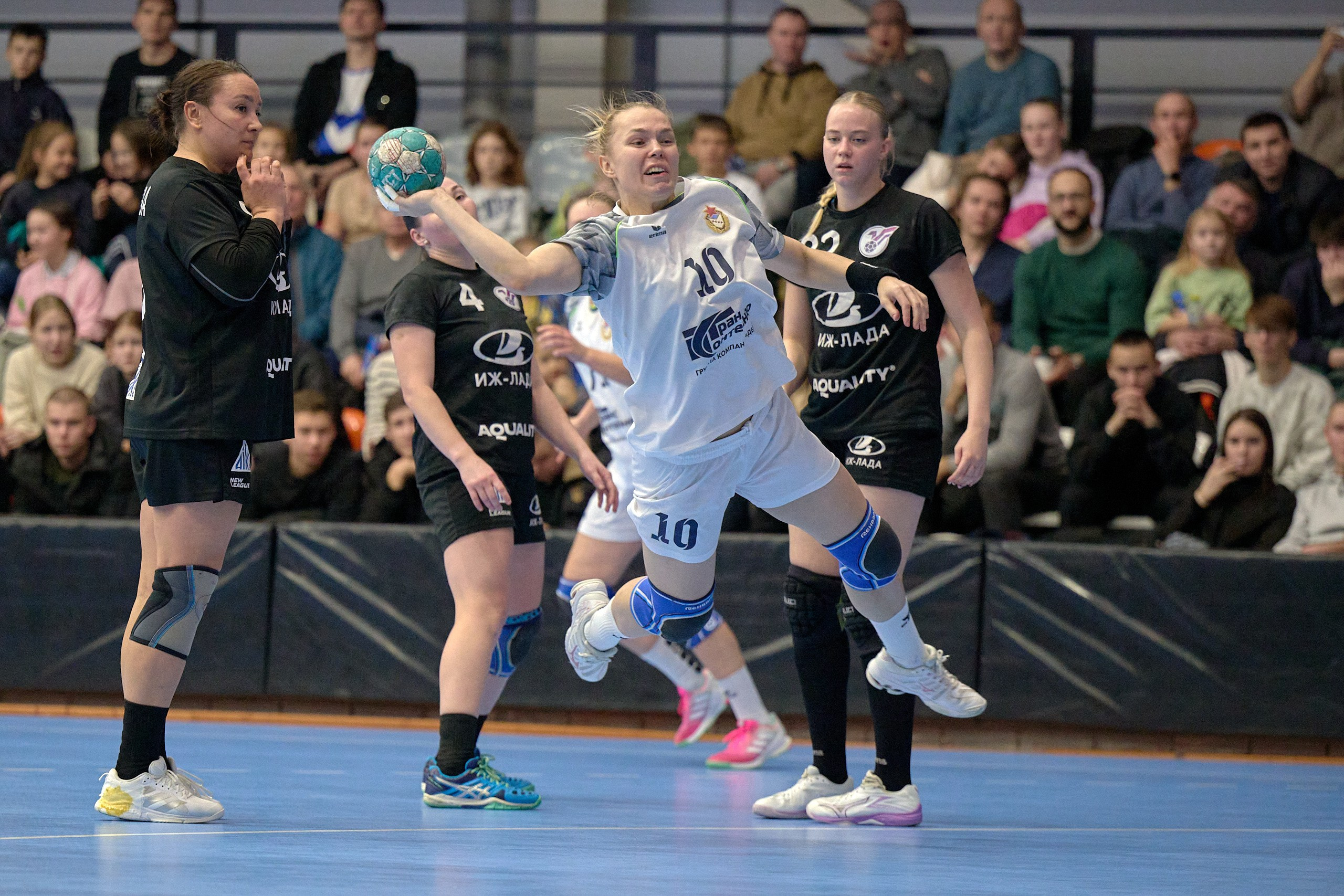 Гандбол. OLIMPBET Суперлига. «Университет» — «ЦСКА». Спортивный репортажный фотограф в Ижевске Сергей Мерзляков