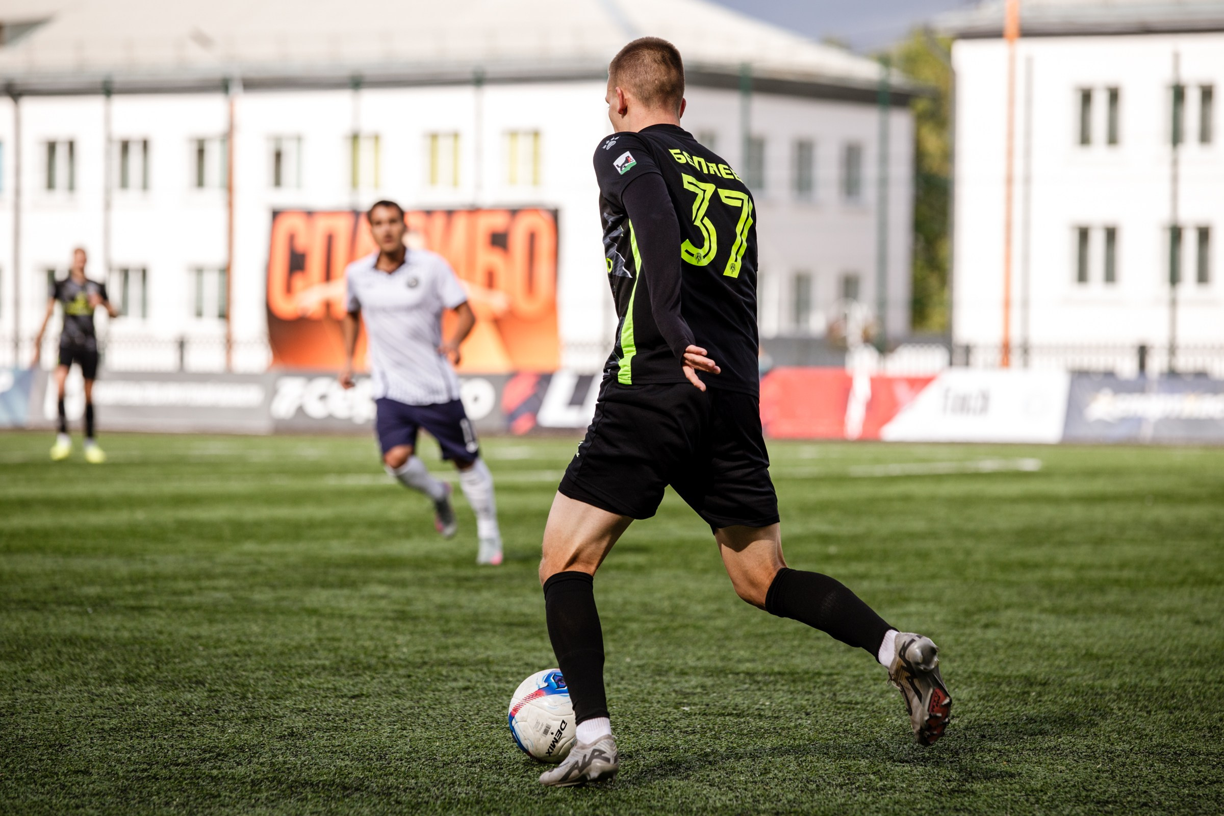 Первенство России по футболу LEON-Вторая лига Б | ФК Иркутск — Космос (Долгопрудный) | 14.09.25. Фотограф в Иркутске Евгения Айвазова